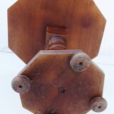 Balustered pedestal table