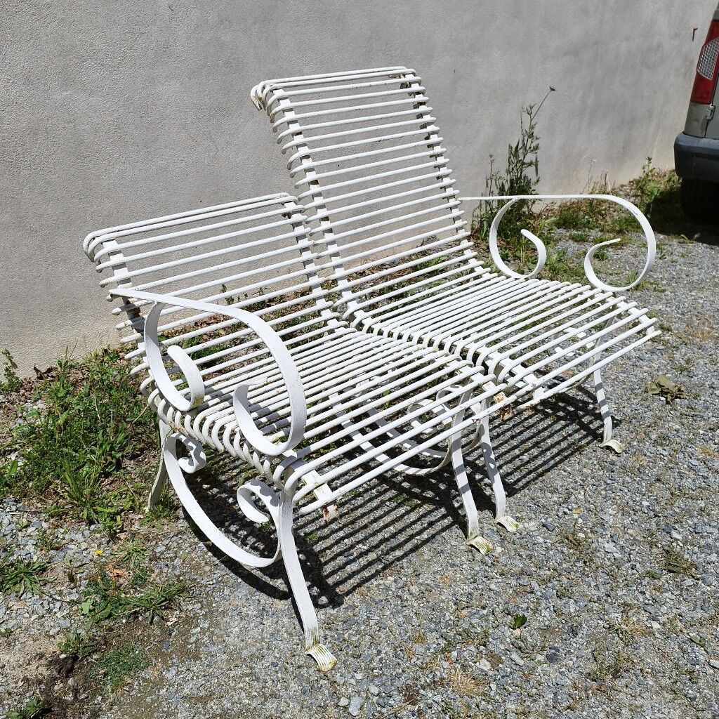 Meridian wrought iron bench Arras square garden