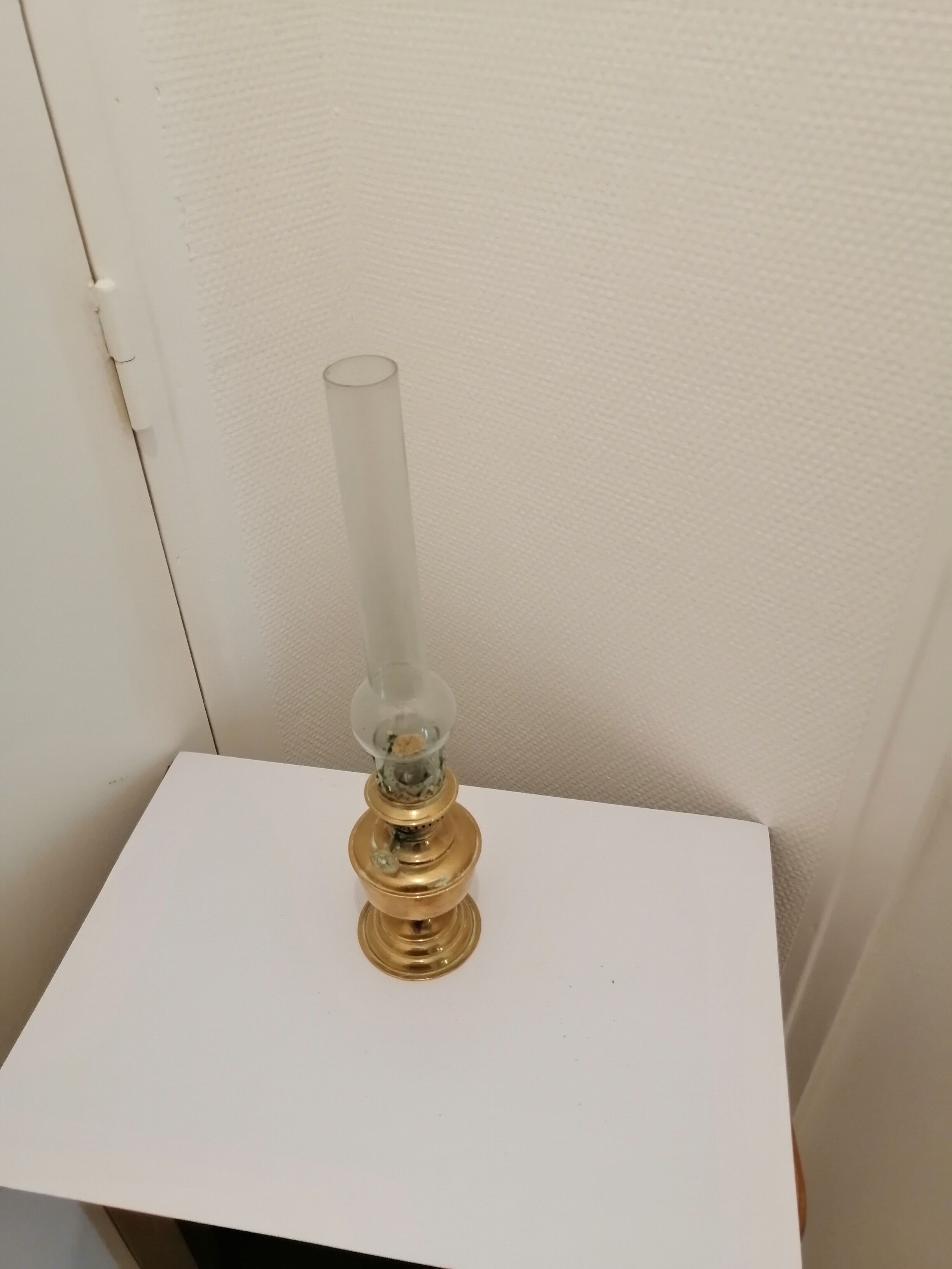 1 PAIR OF COPPER OIL LAMP