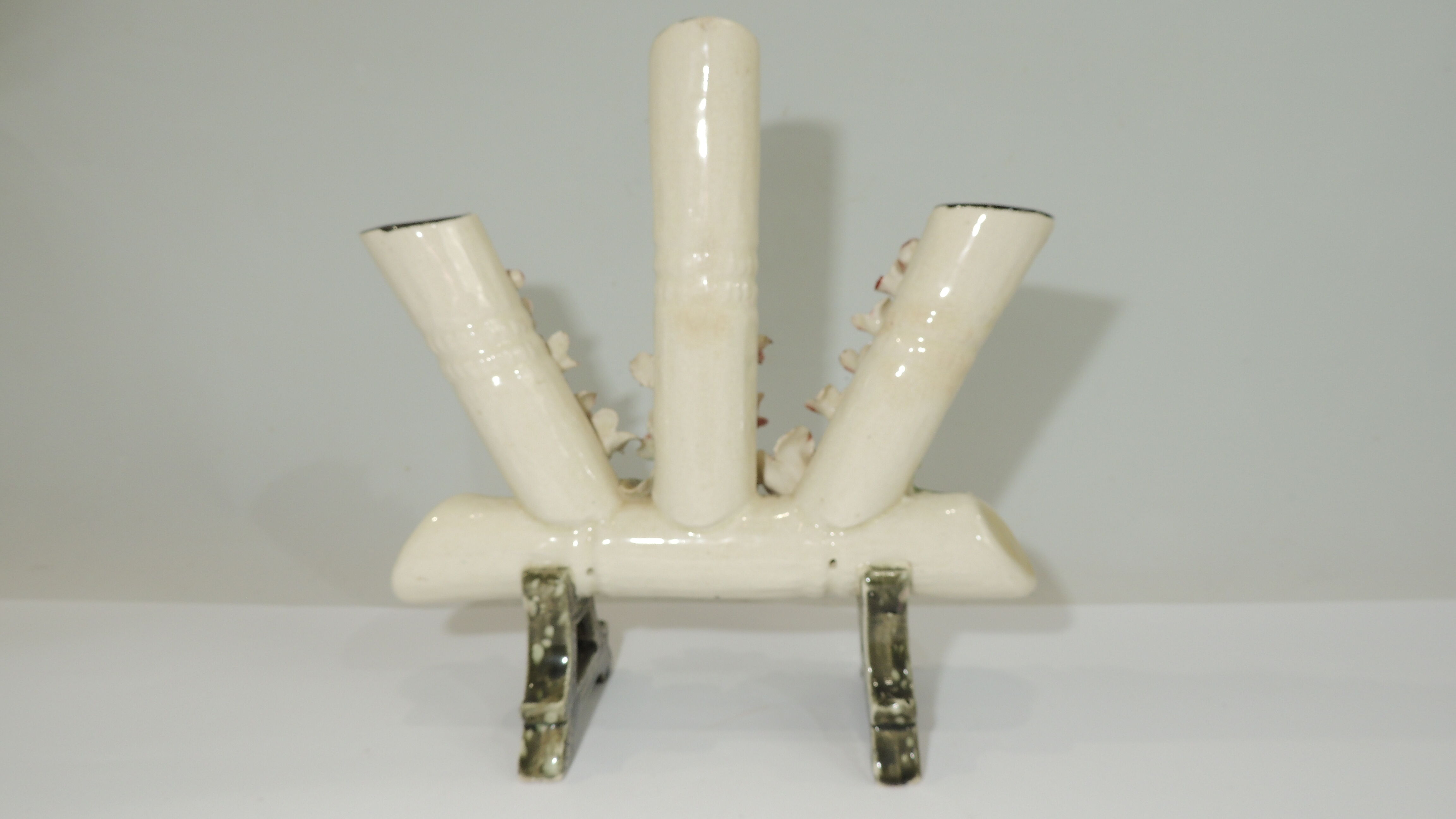 Old ceramic bouquet maker from the 1930s - Vintage Victorian French Majolica