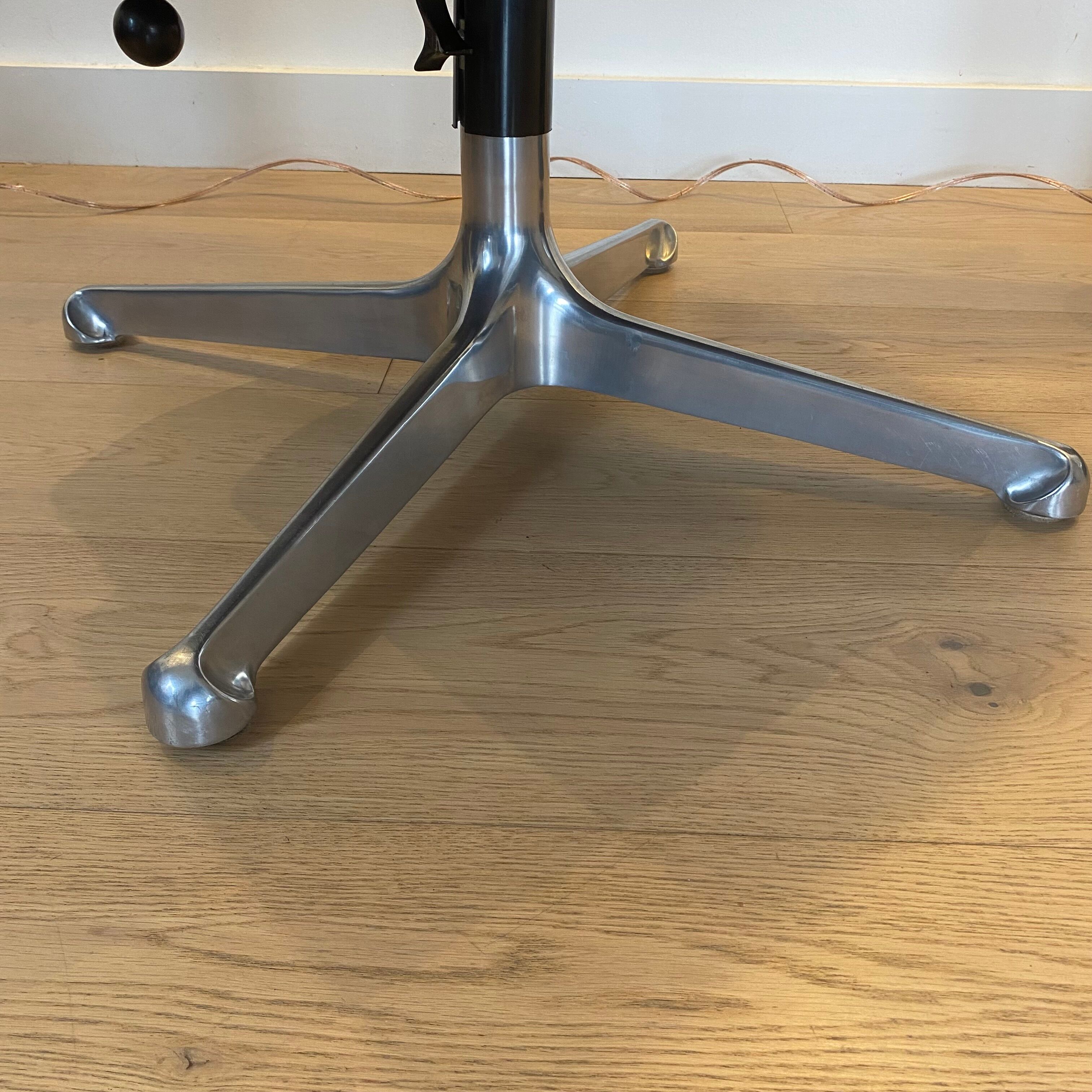 Armchair P128 by Osvaldo Borsani for Tecno, Italy 1960