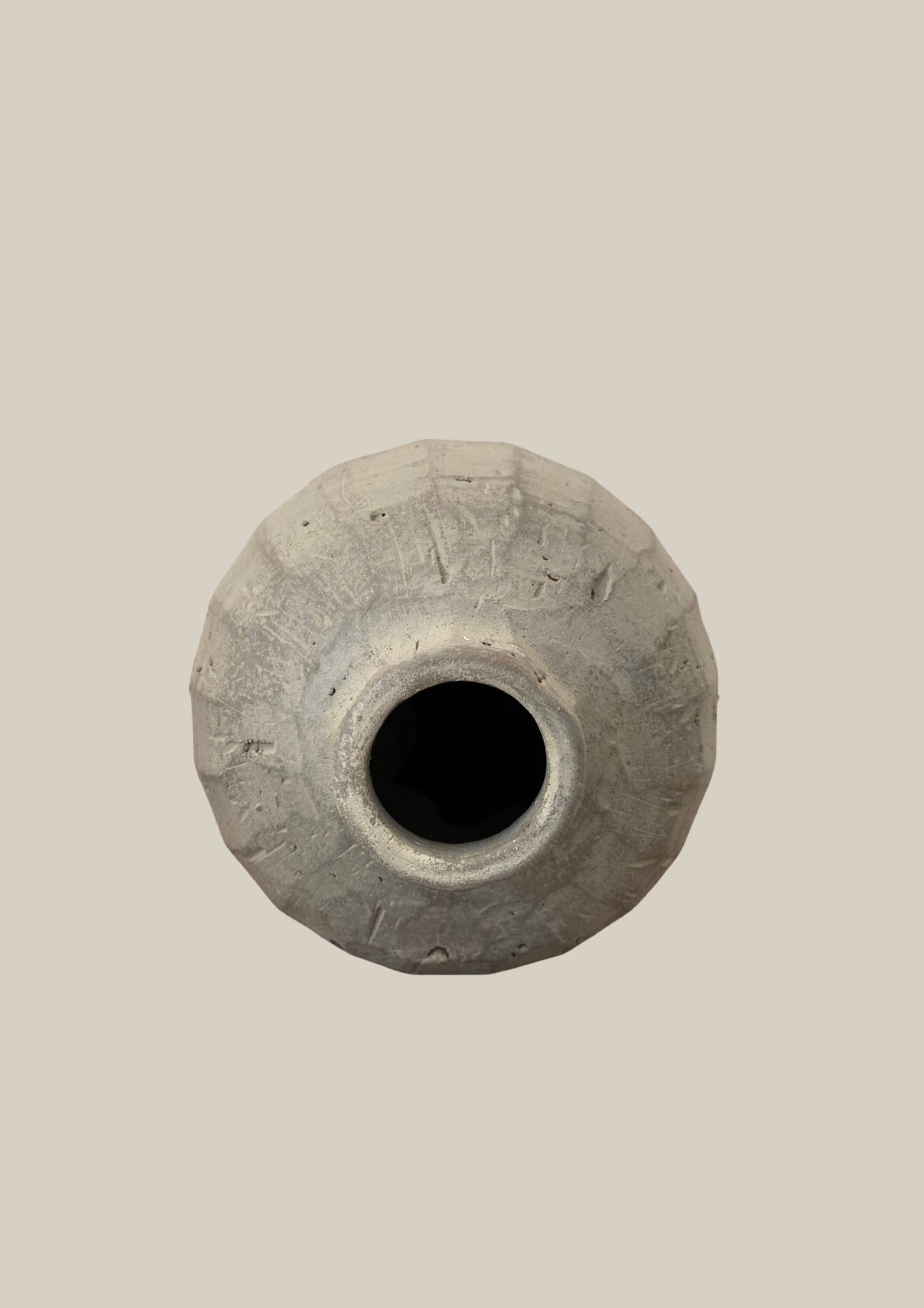 Cut corner vase
