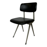 Friso Kramer Result Ahrend chair by Ahrend de Cirkel Dutch Design