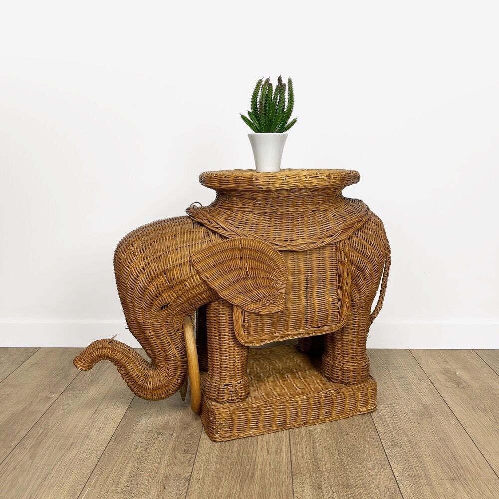 Elephant woven wicker side table 70s