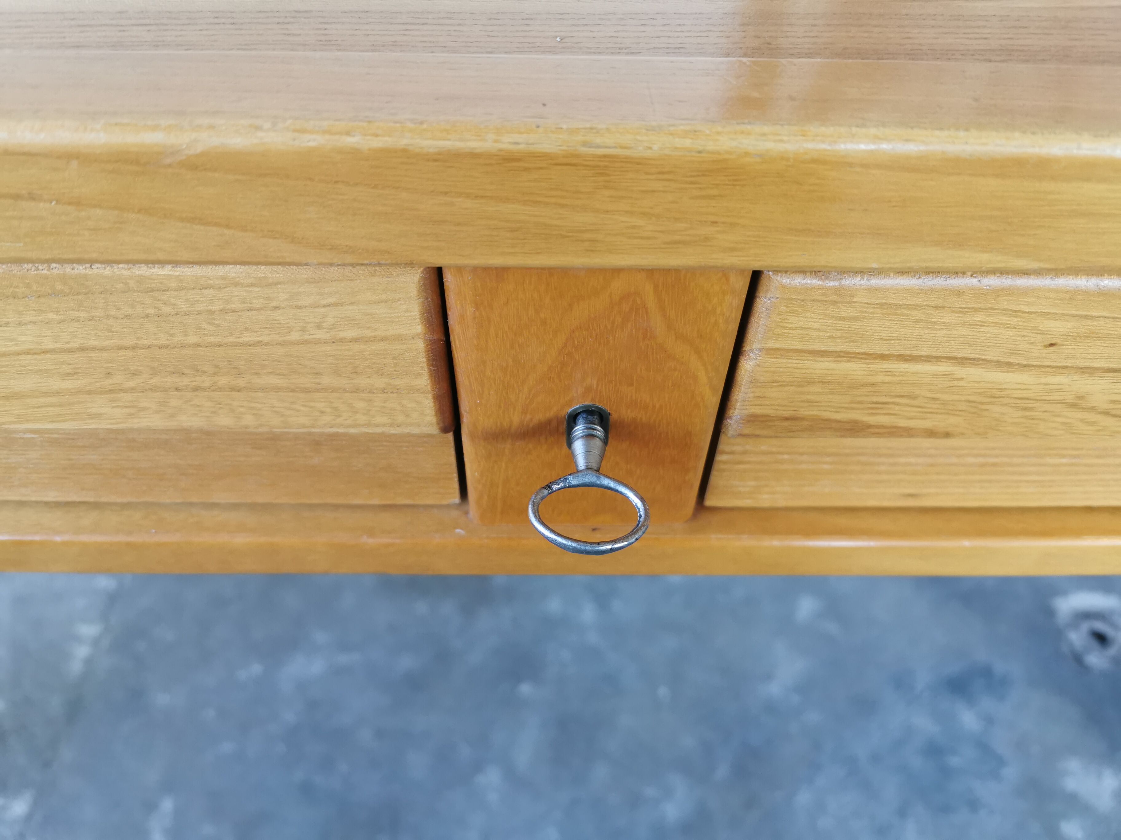 Bureau vintage 1970/1980 en bois blond, simat