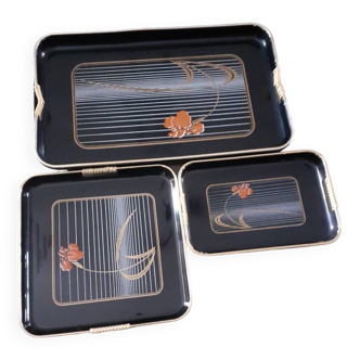 Set of three vintage trays