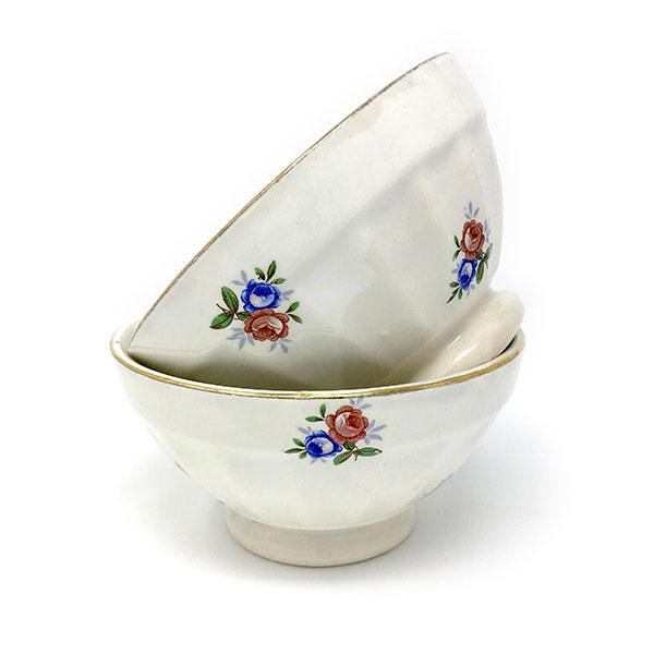 Flower ceramic tea service