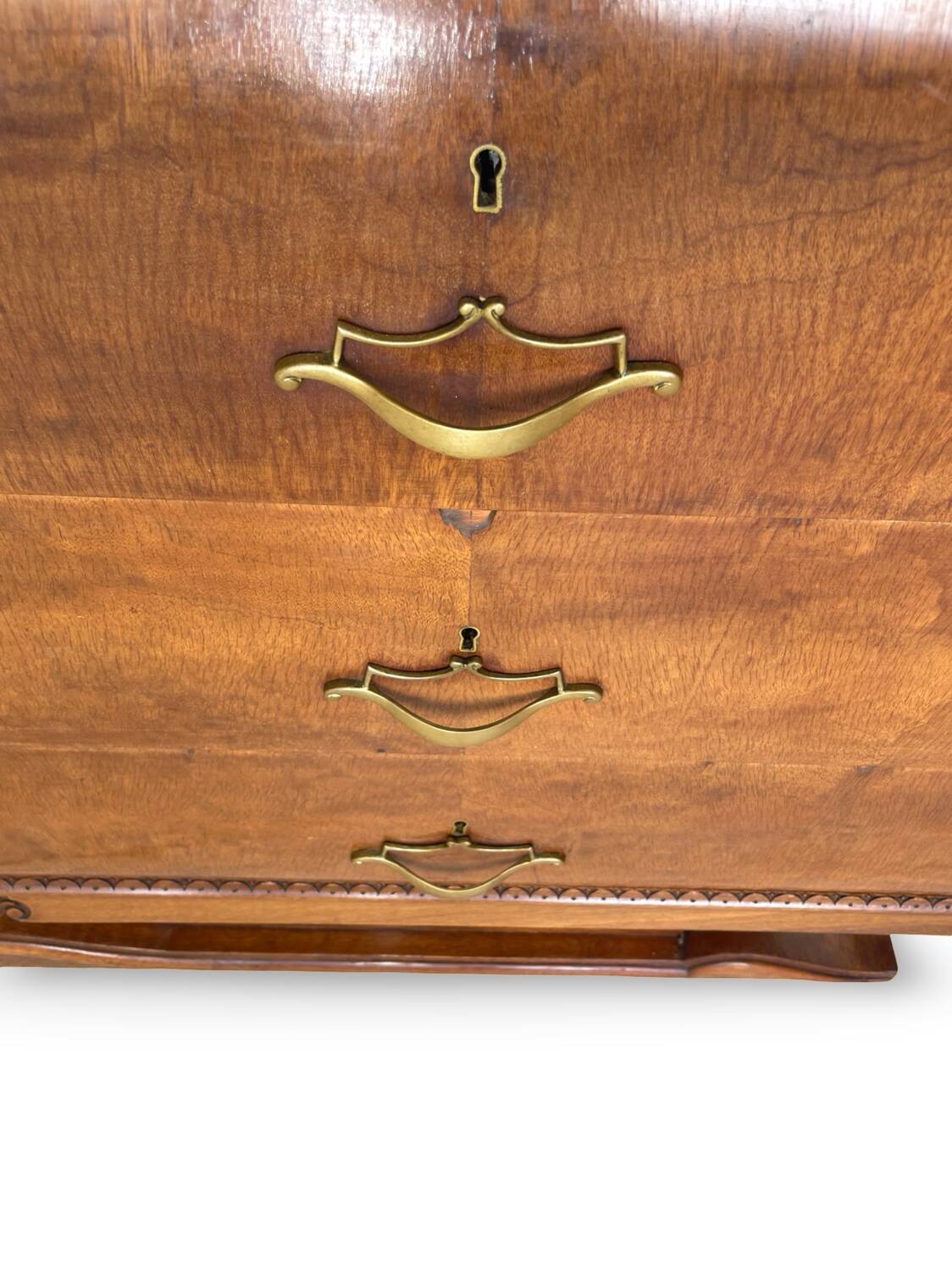 An art deco Italian chest of drawers, Italy 1950s