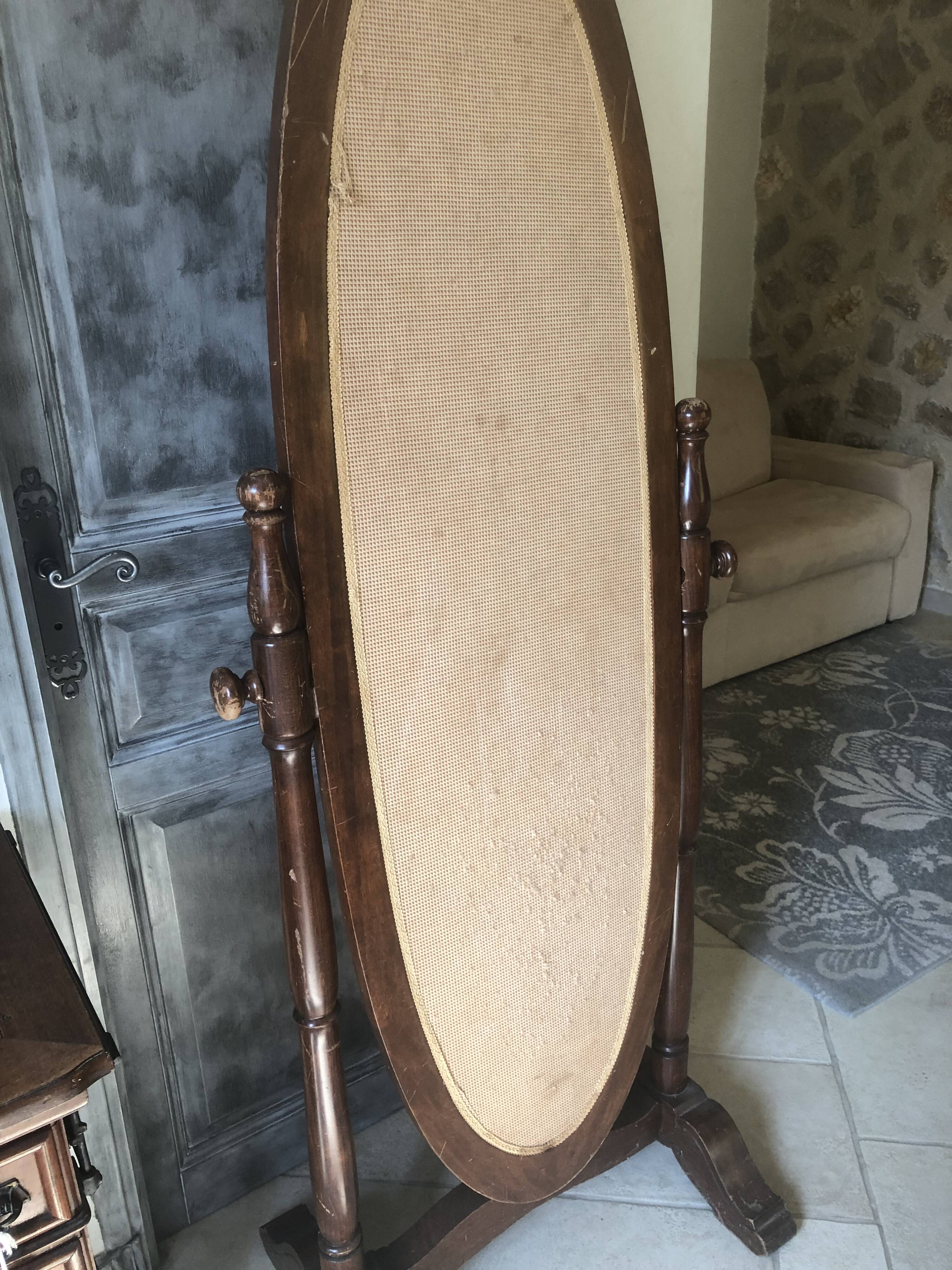 Swivel wooden mirror on stand