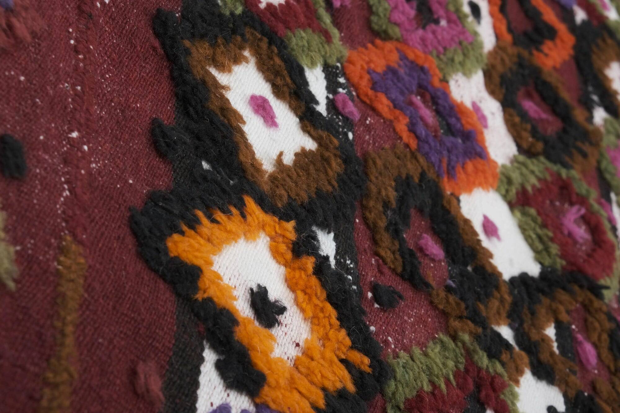 Vintage Turkish kilim, handwoven, 167x215 cm.
