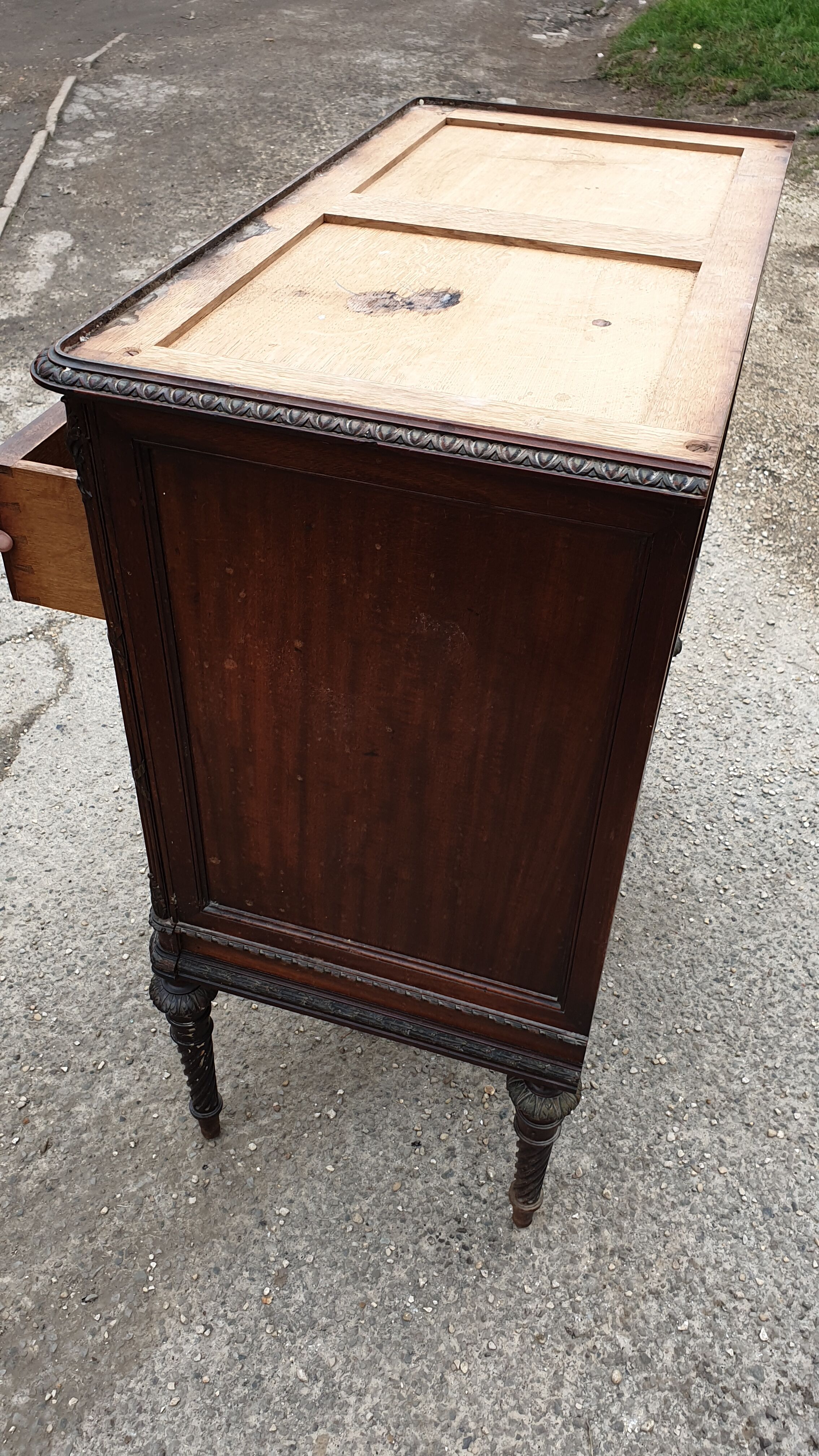 Chest of drawers louis xvi 3 drawers