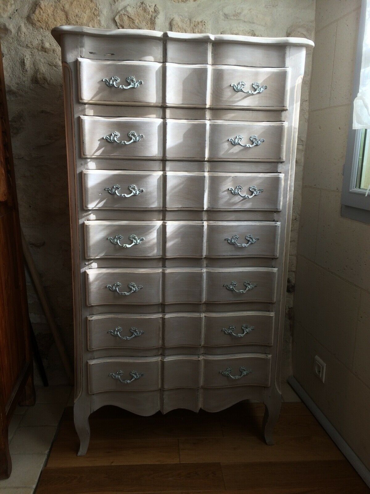 Semainier arbalète de style Louis XV sept tiroirs