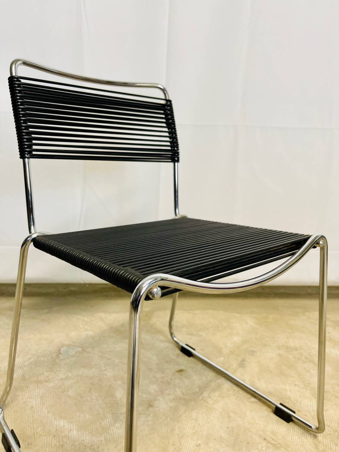 Pair of children's scoubidou chairs