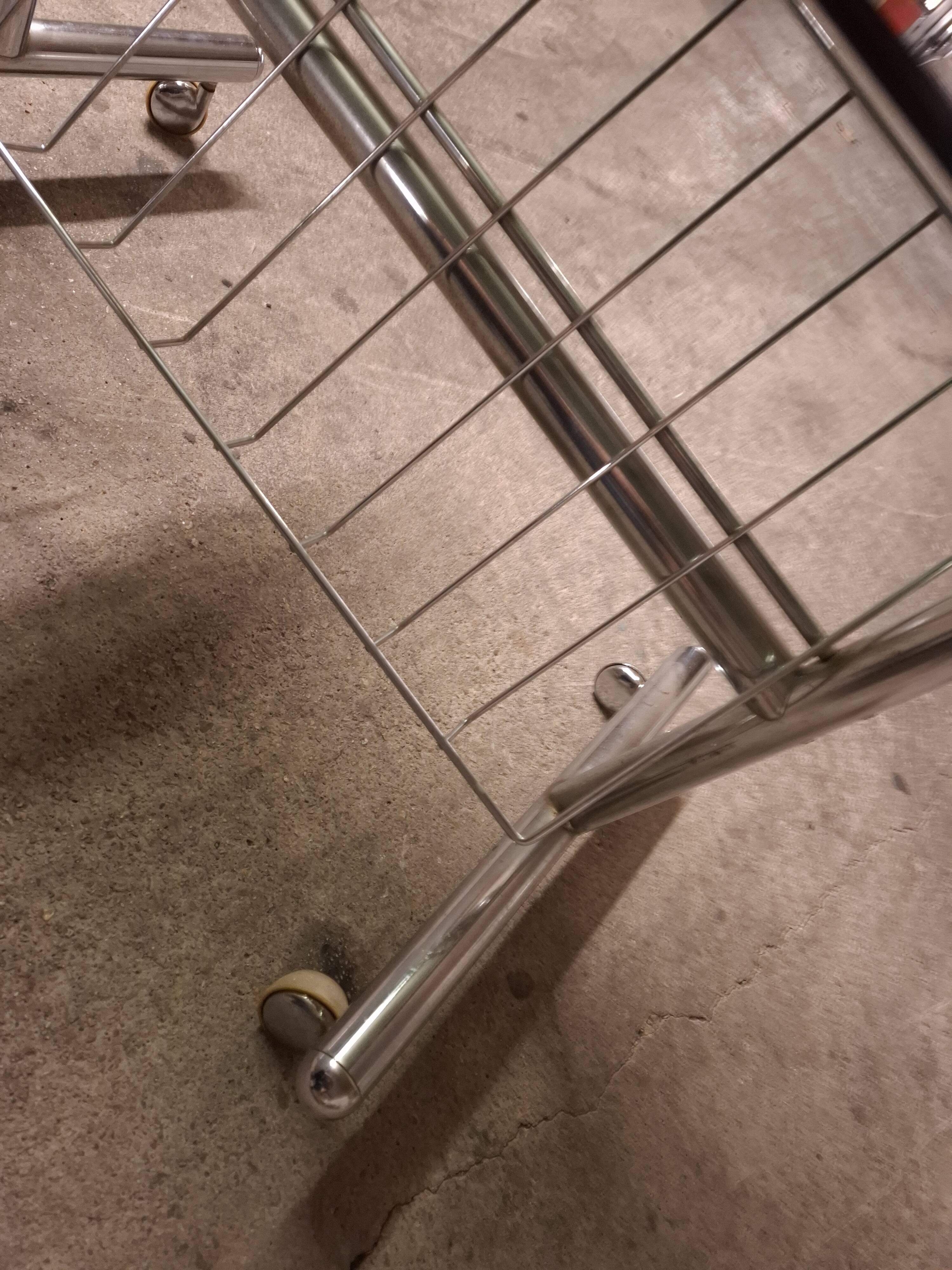 Vintage 70's coffee table, magazine rack