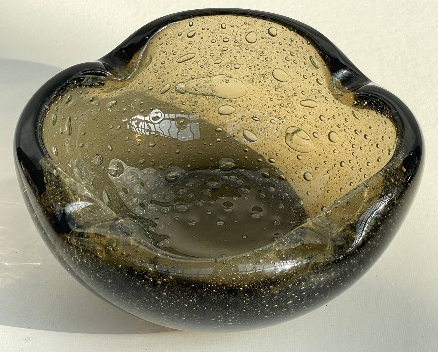 Cendrier en verre bulle ambré – design vintage années 60