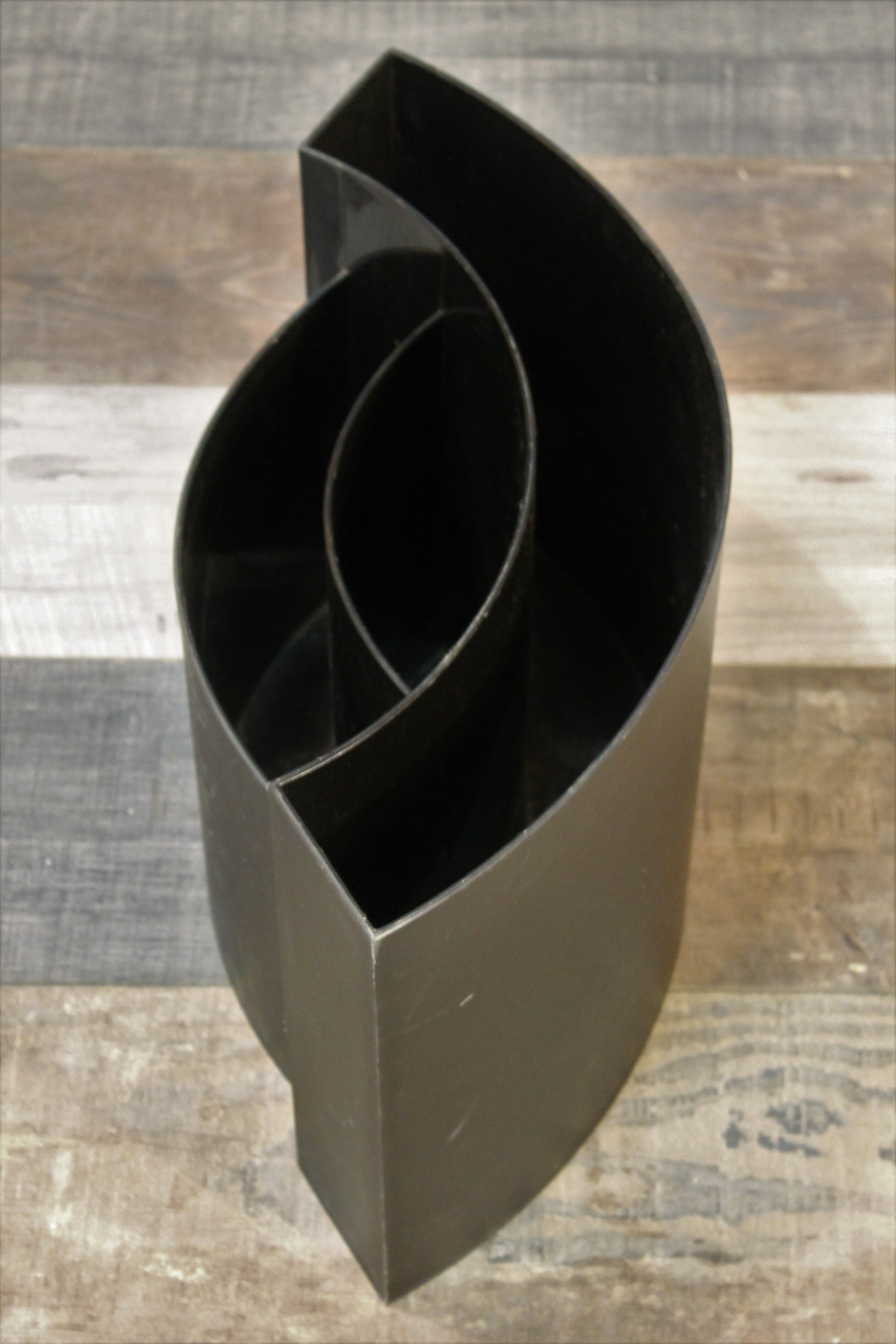 "Wave" Maier Aichen magazine rack