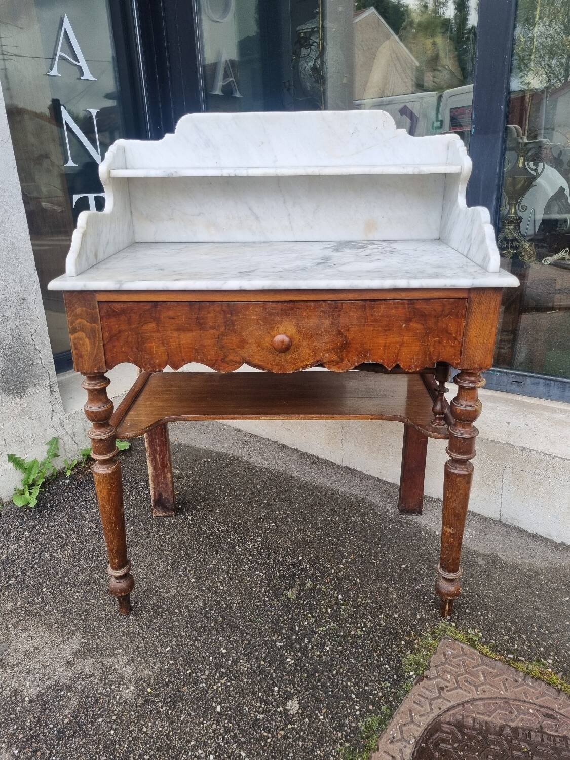 Old vintage dressing table