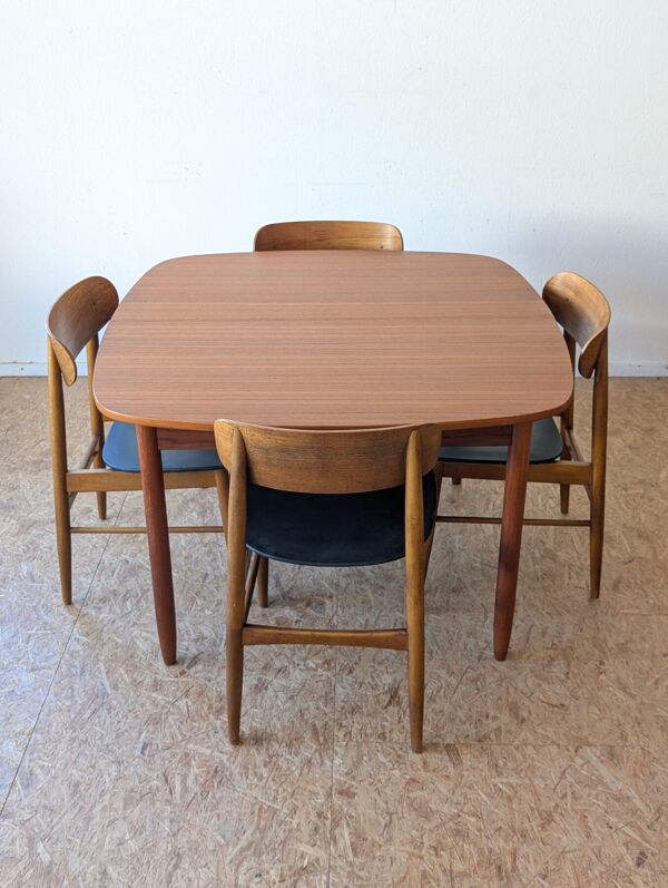 Table carrée teck scandinave extensible années 60
