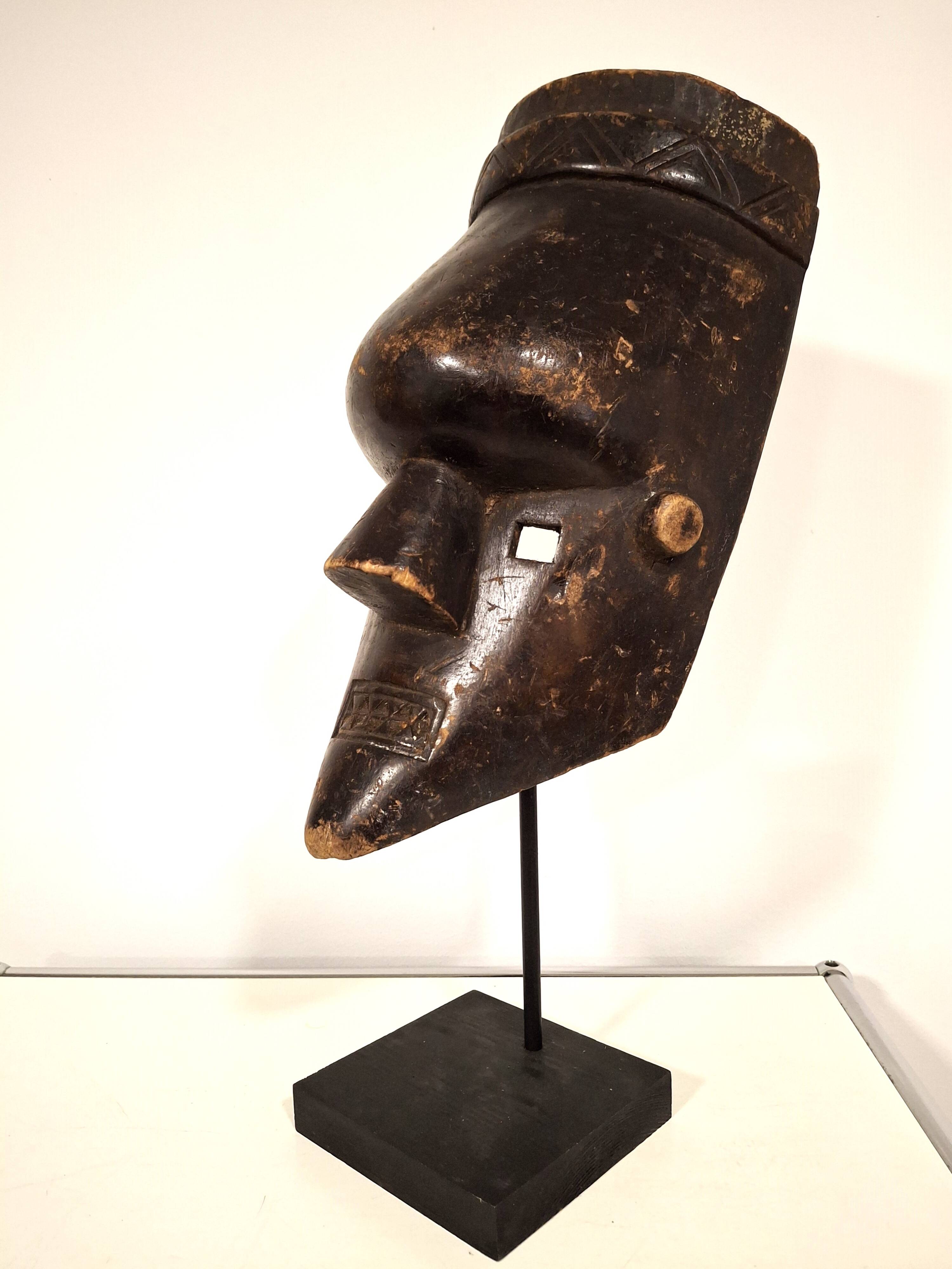 Salampasu Mask – DR Congo – Mid 20th Century – African Tribal Art