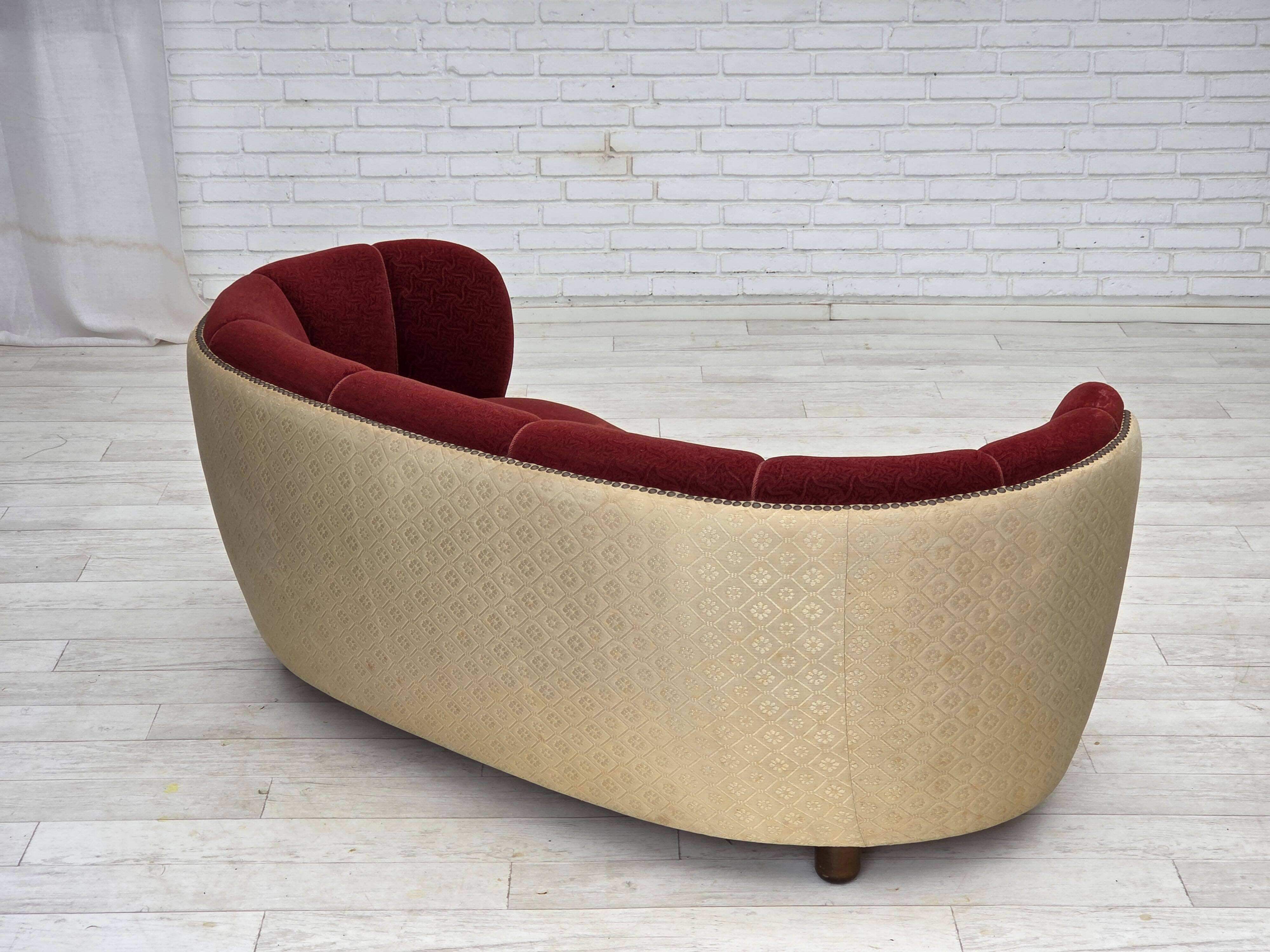 1960s, Danish curved 2-seater sofa, red/beige furniture wool fabric.