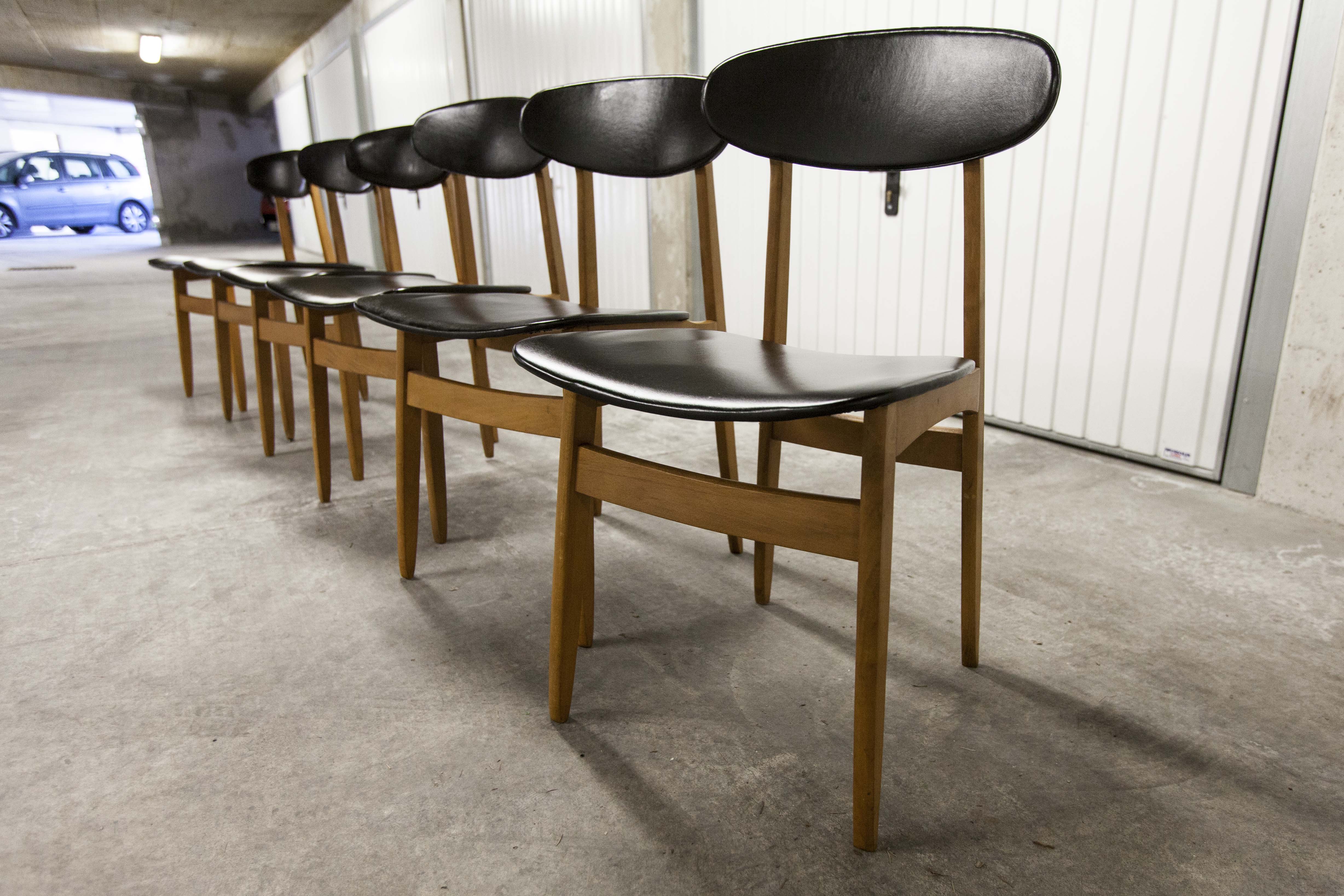Set of 6 chairs Scandinavian oval back