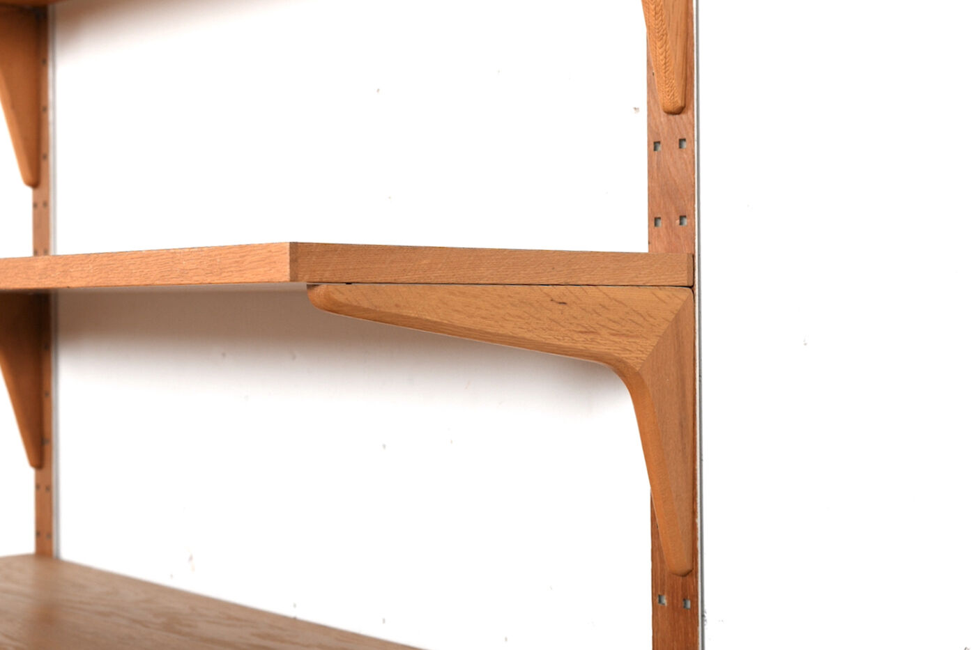 Système d’étagère en chêne danois par HG Furniture Danemark Années 1960