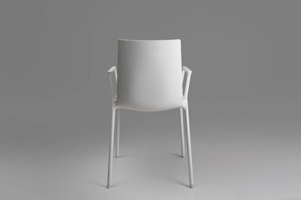 Chaise blanche design du 21e siècle avec accoudoirs, Belgique