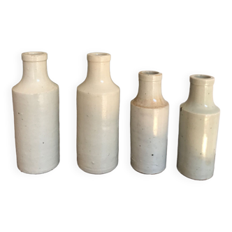 4 vases/bouteilles en grès