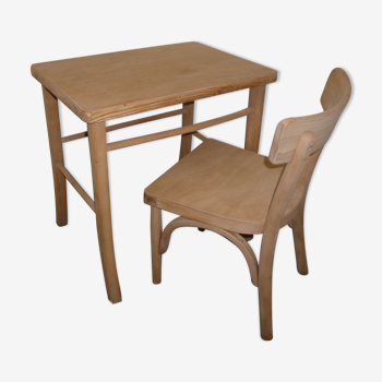 Table et chaise d'enfant