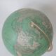 Globe terrestre vintage sur pied en bois, années 60
