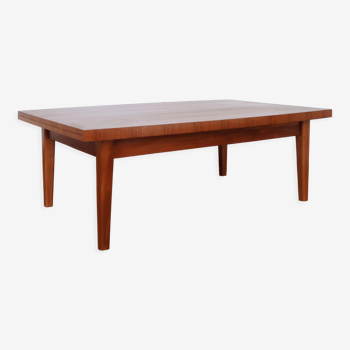 Large Scandinavian extendable coffee table