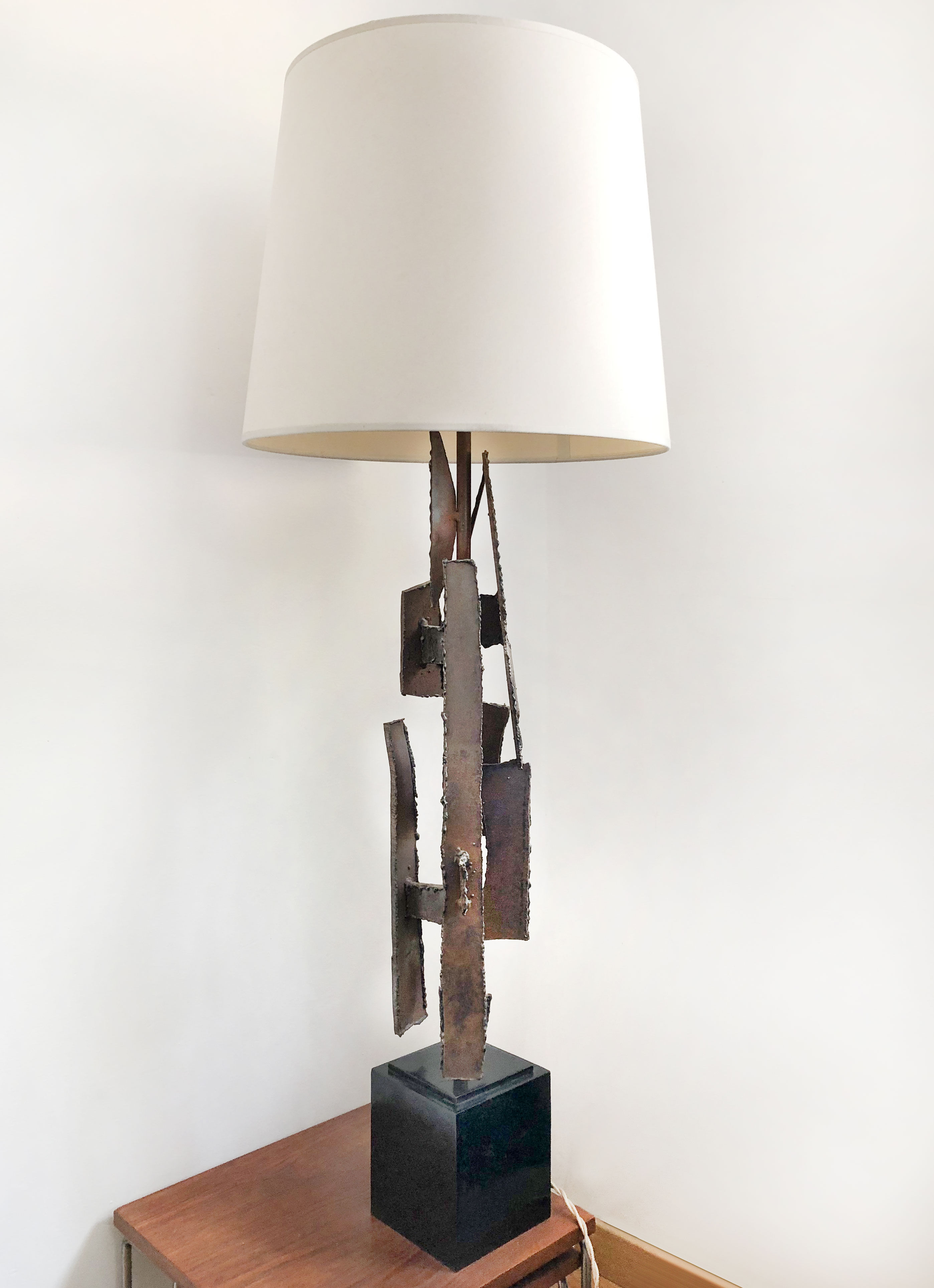 LAUREL USA - LAMP by sculptor RICHARD BARR