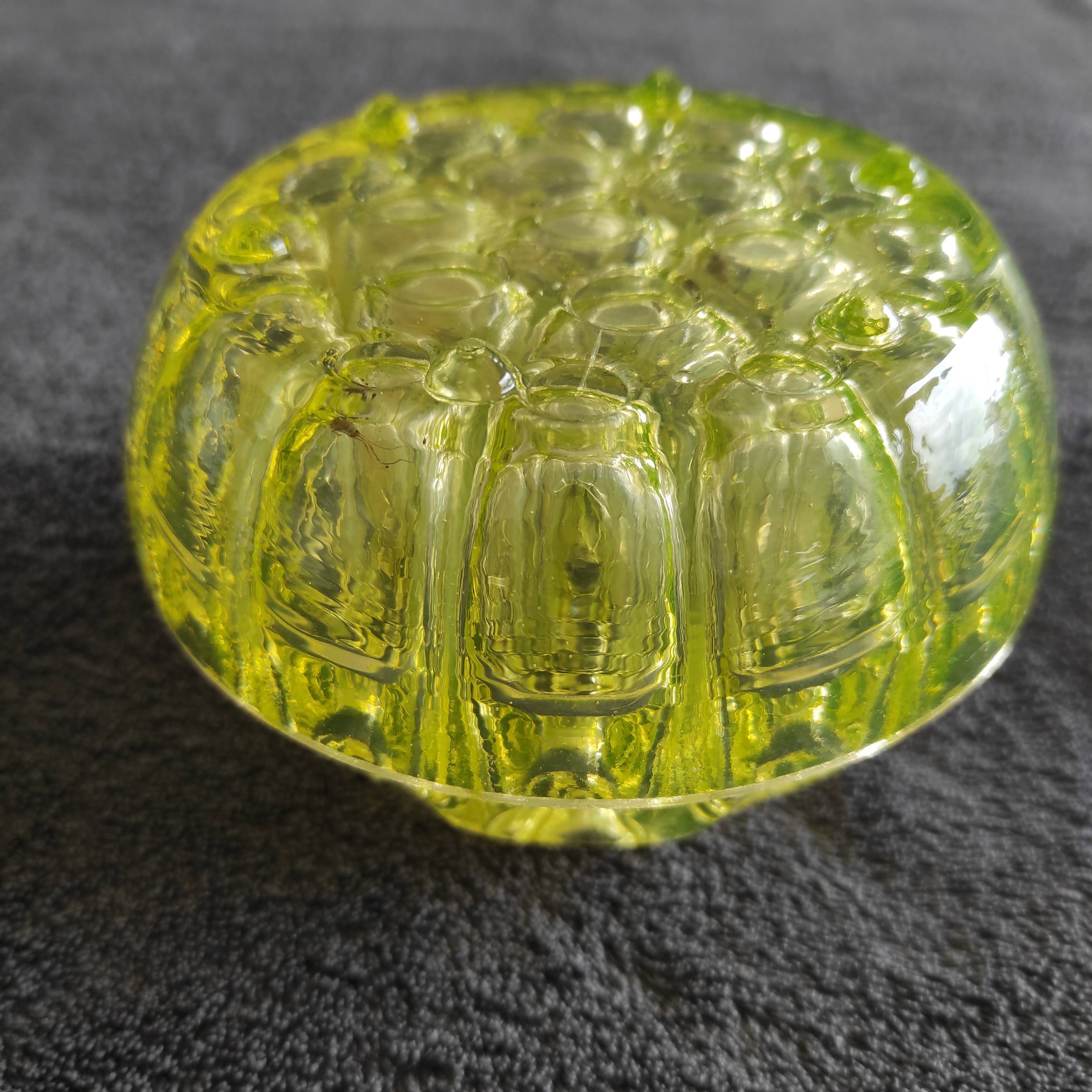 Glass flower spade uralin 1960s