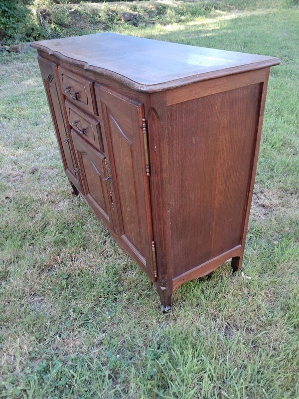 Rustic buffet