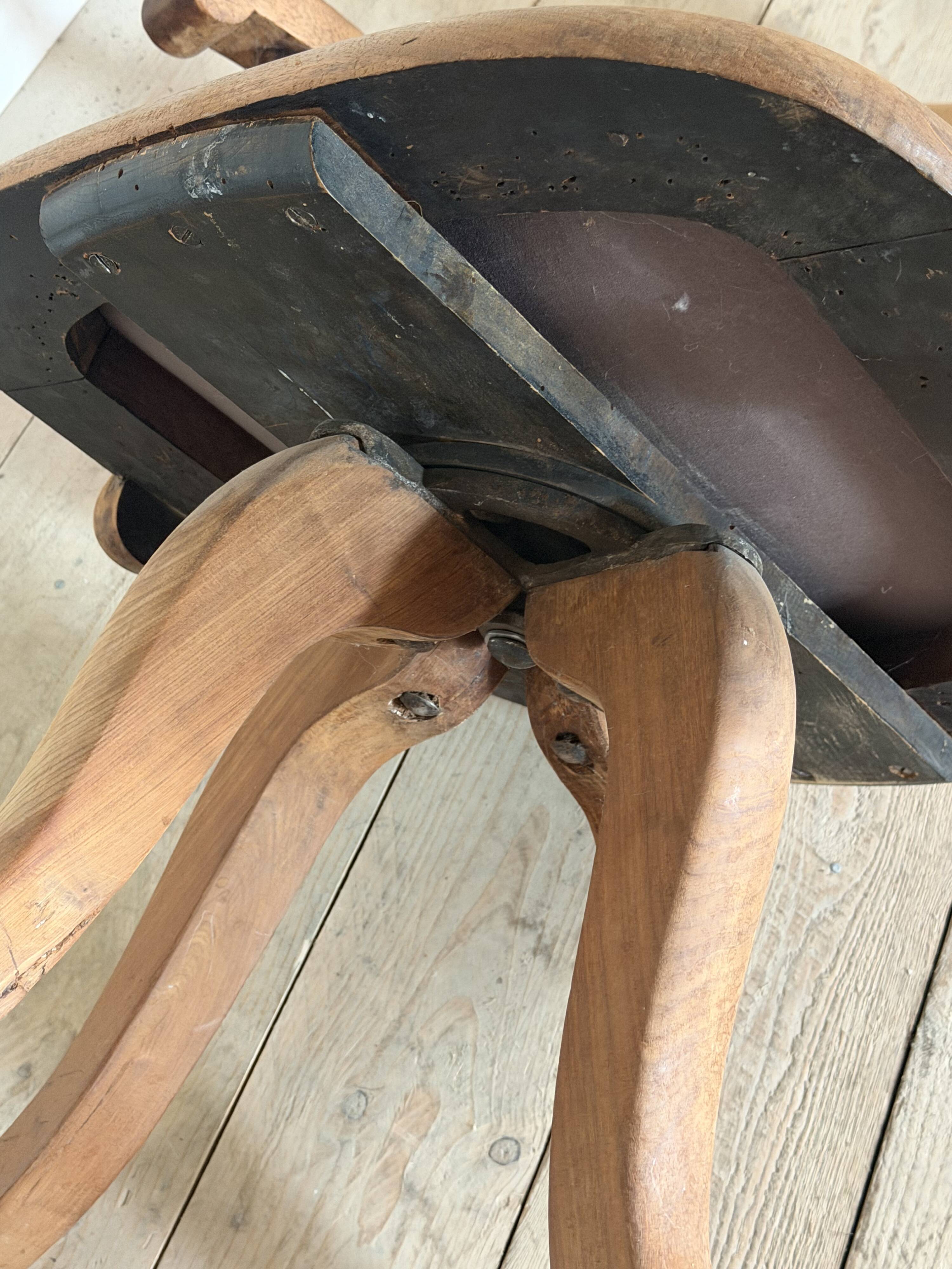 Vintage Art Deco swivel office chair