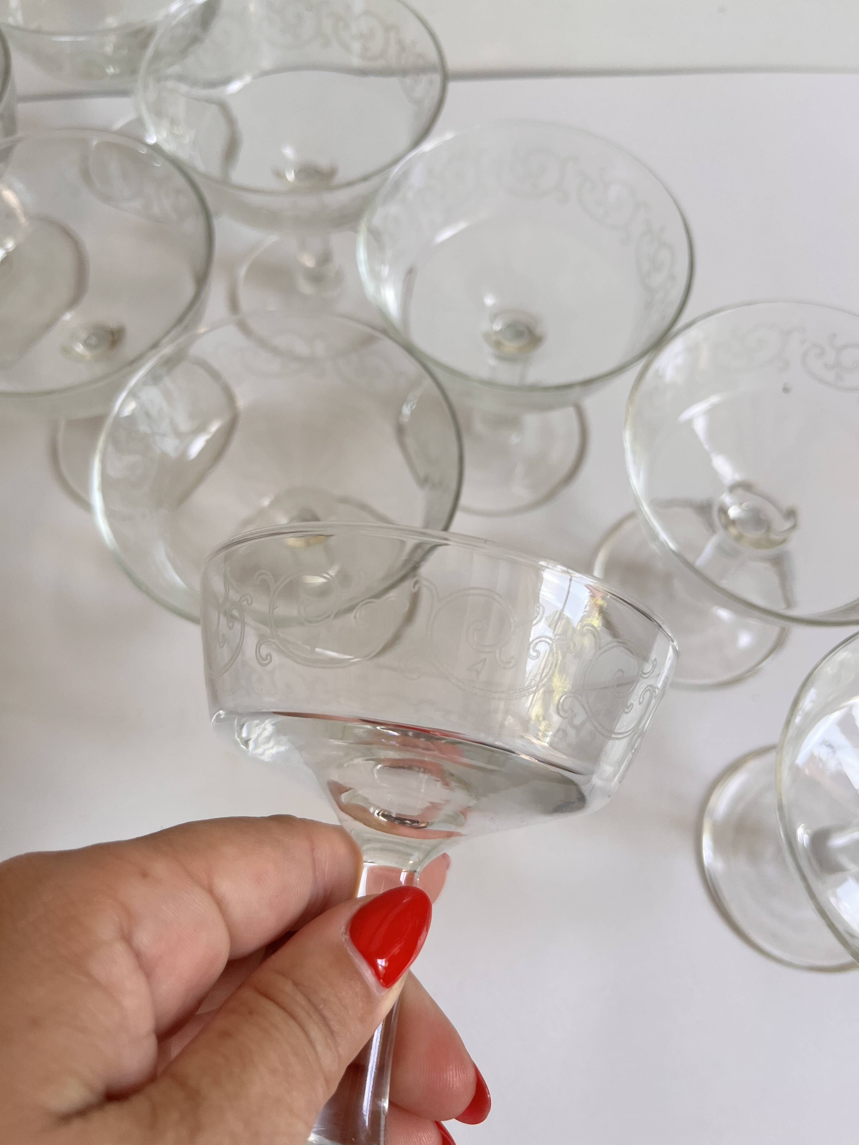Champagne coupes