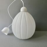 Suspension in white opaline
