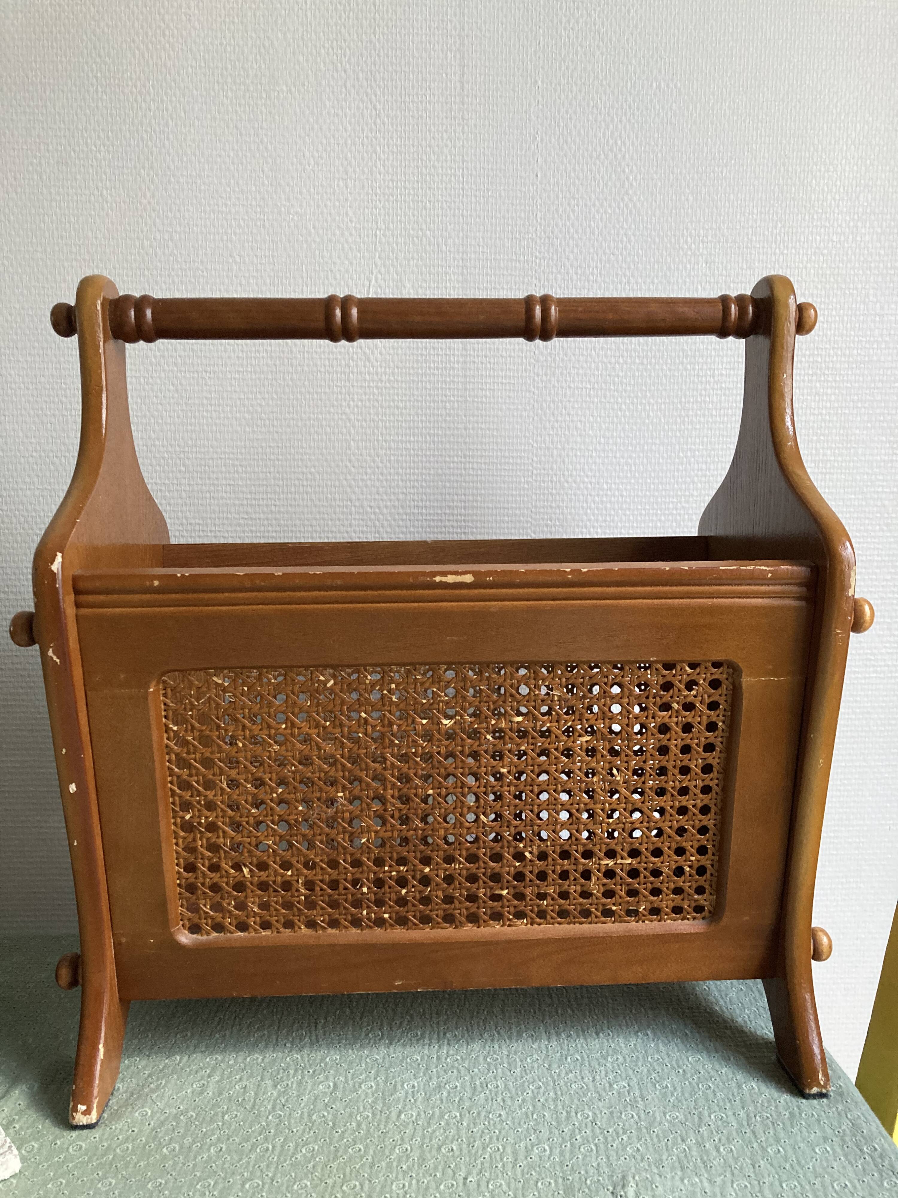 Review door in cannage