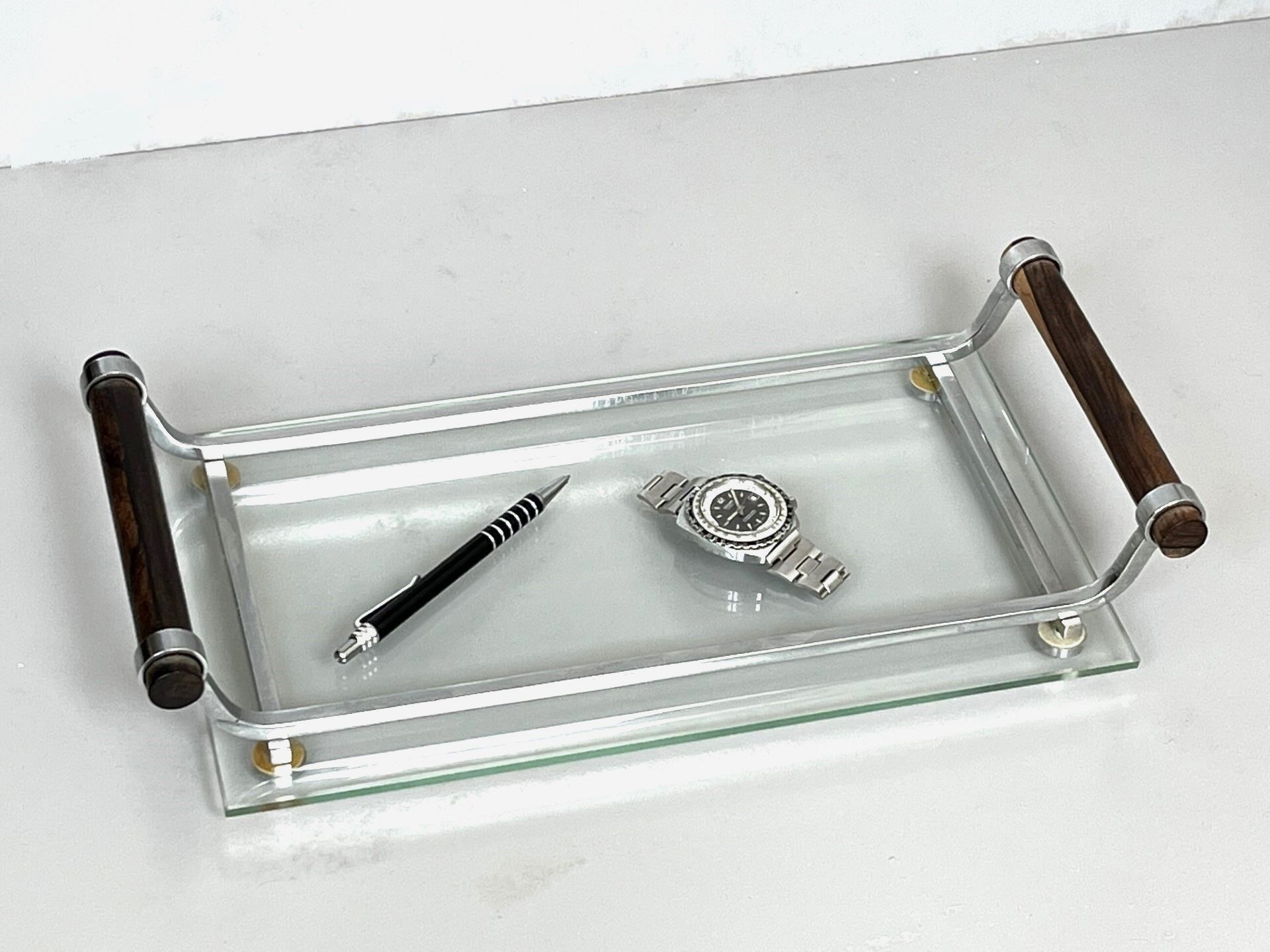 Modernist plateau 30s