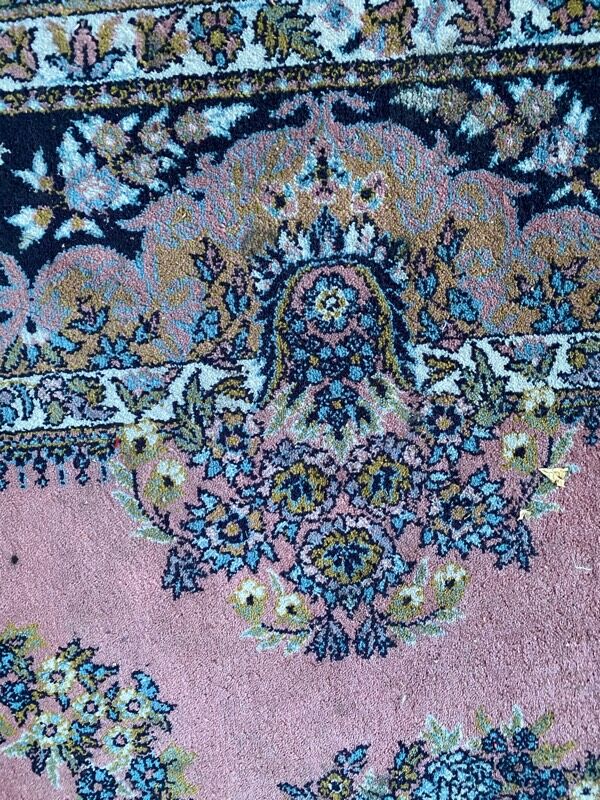 Large Persian style rug 202x300 cm