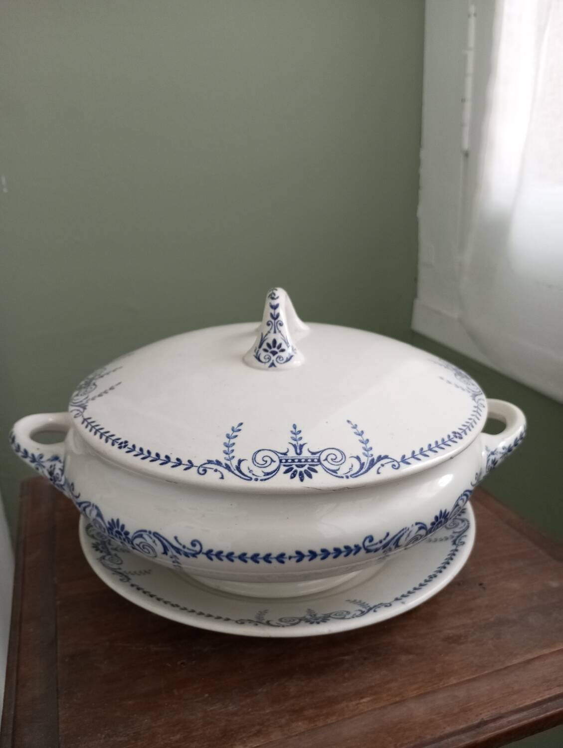 Lunéville blue tureen
