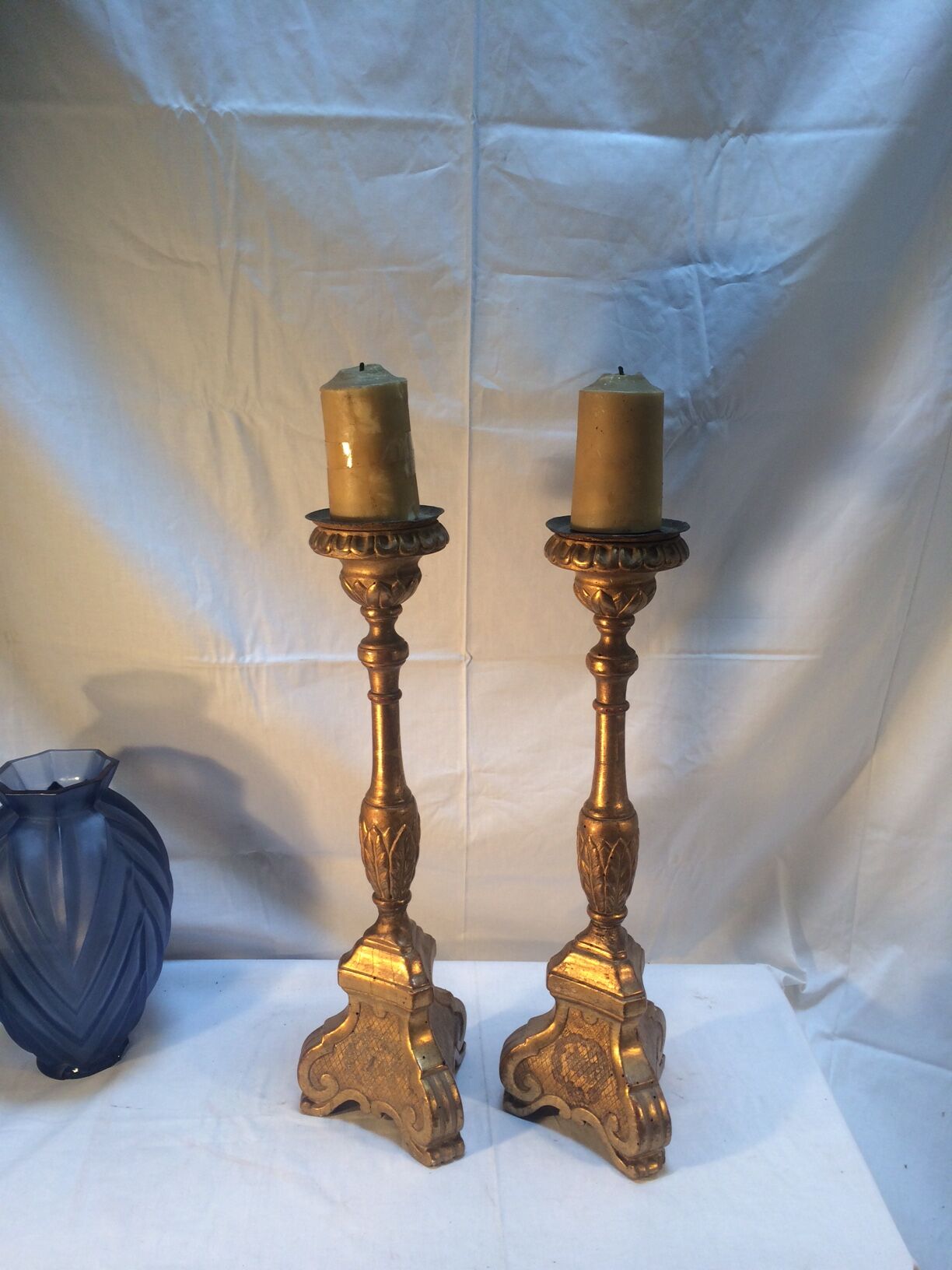 Pair of ancient carved gilded wood candlesticks - 18th century