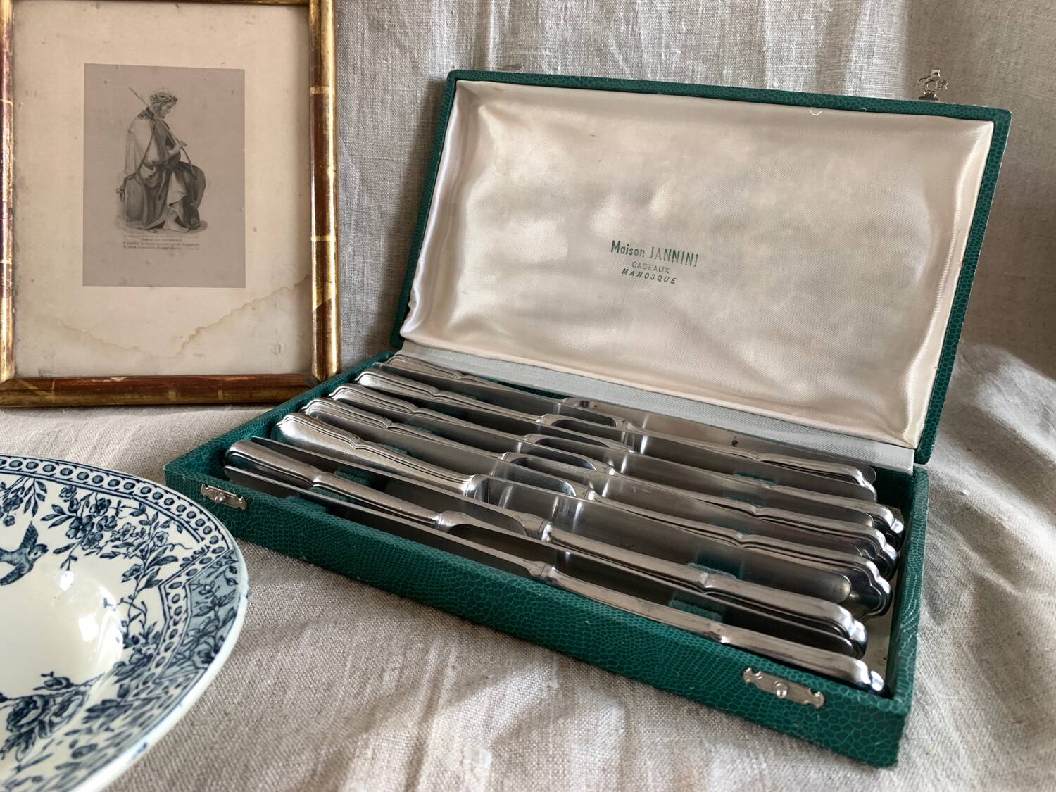 12 antique knives in their box