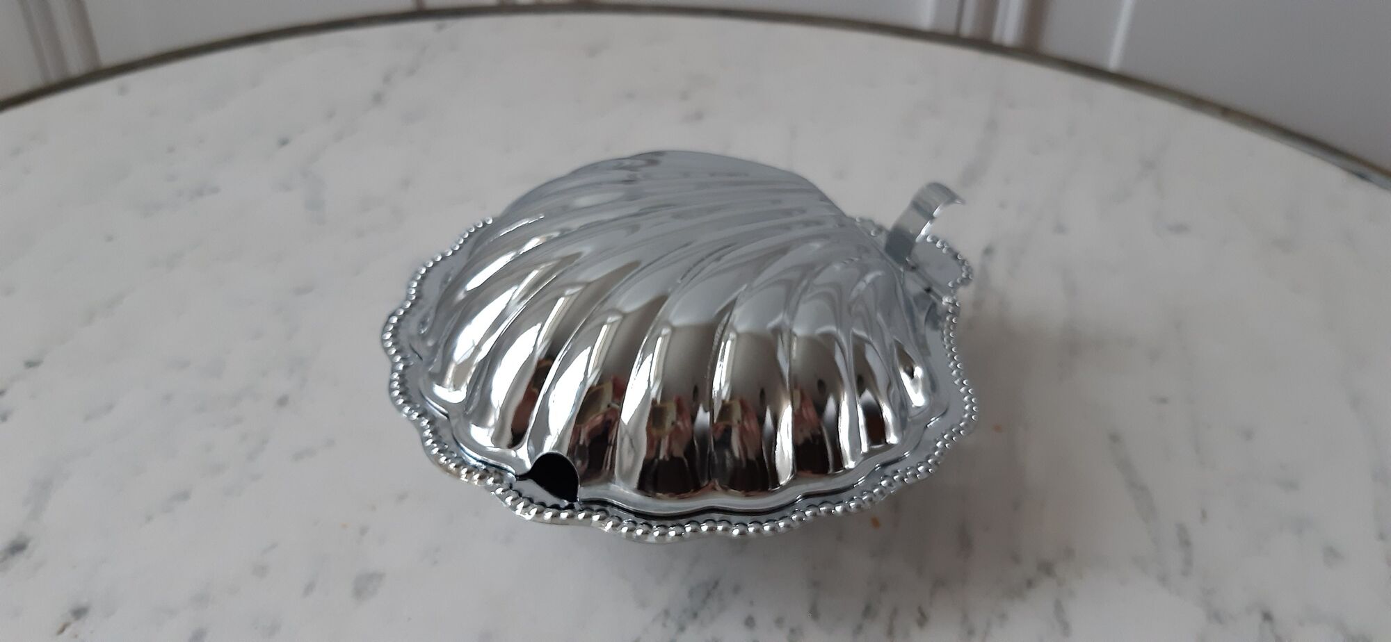 Butter dish / pocket tray shell silver metal 50s