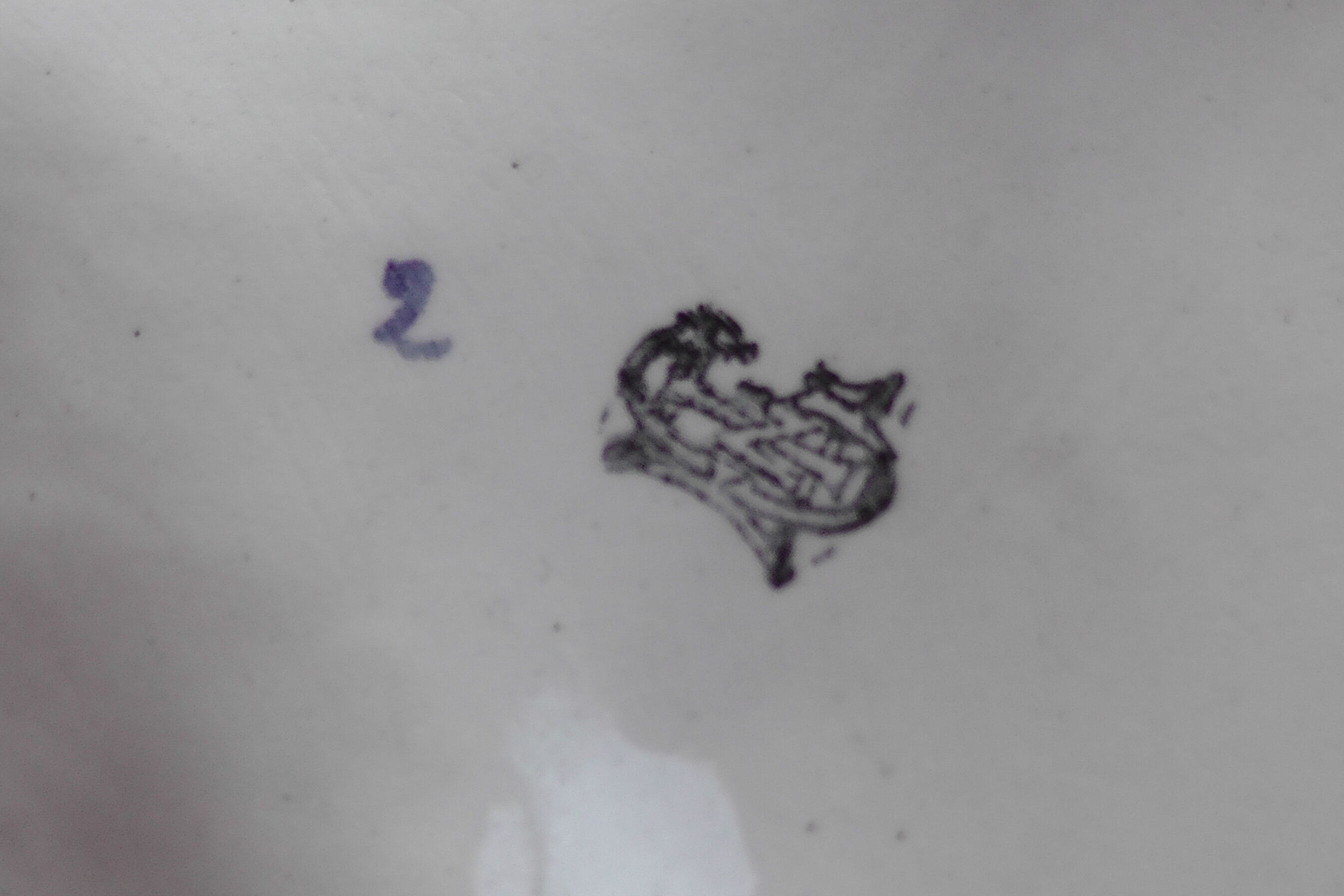 Trilobed beggar servant Gien XIX Century