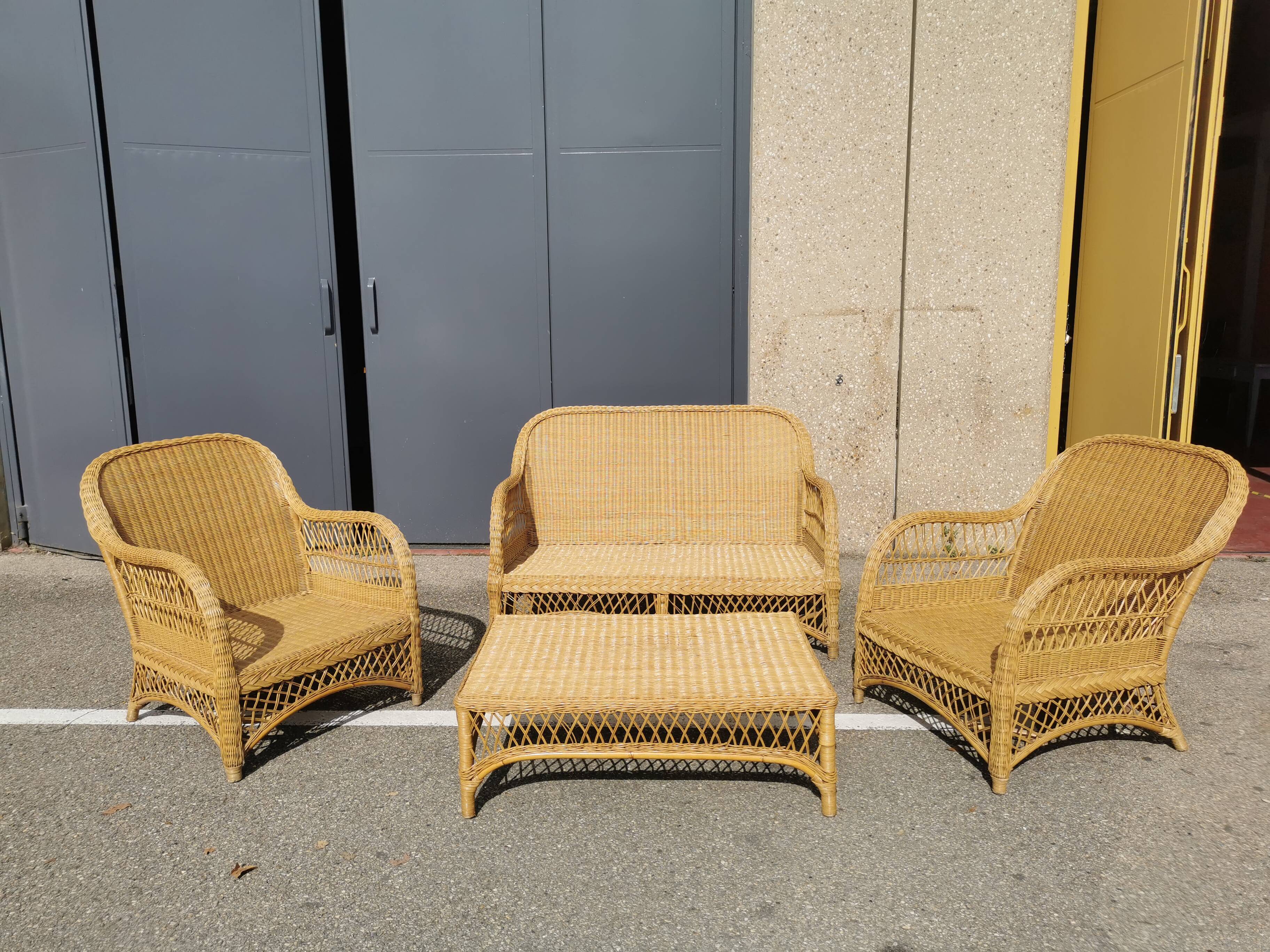 Complete rattan lounge from the 1950s