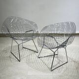 Pair of Knoll Diamond Armchairs by Harry Bertoia
