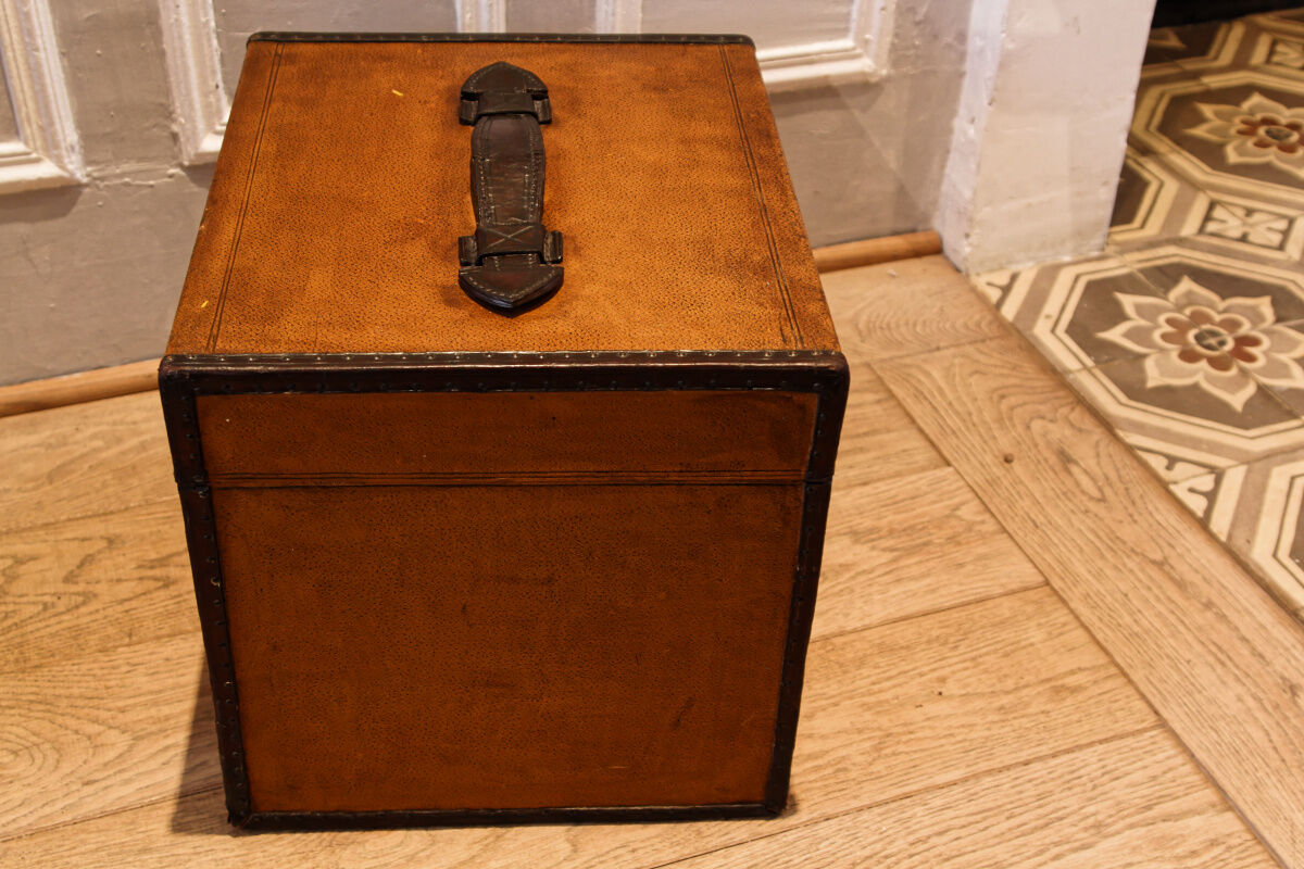 Leather and brass hat malle