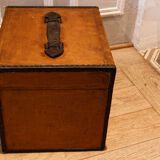 Leather and brass hat malle