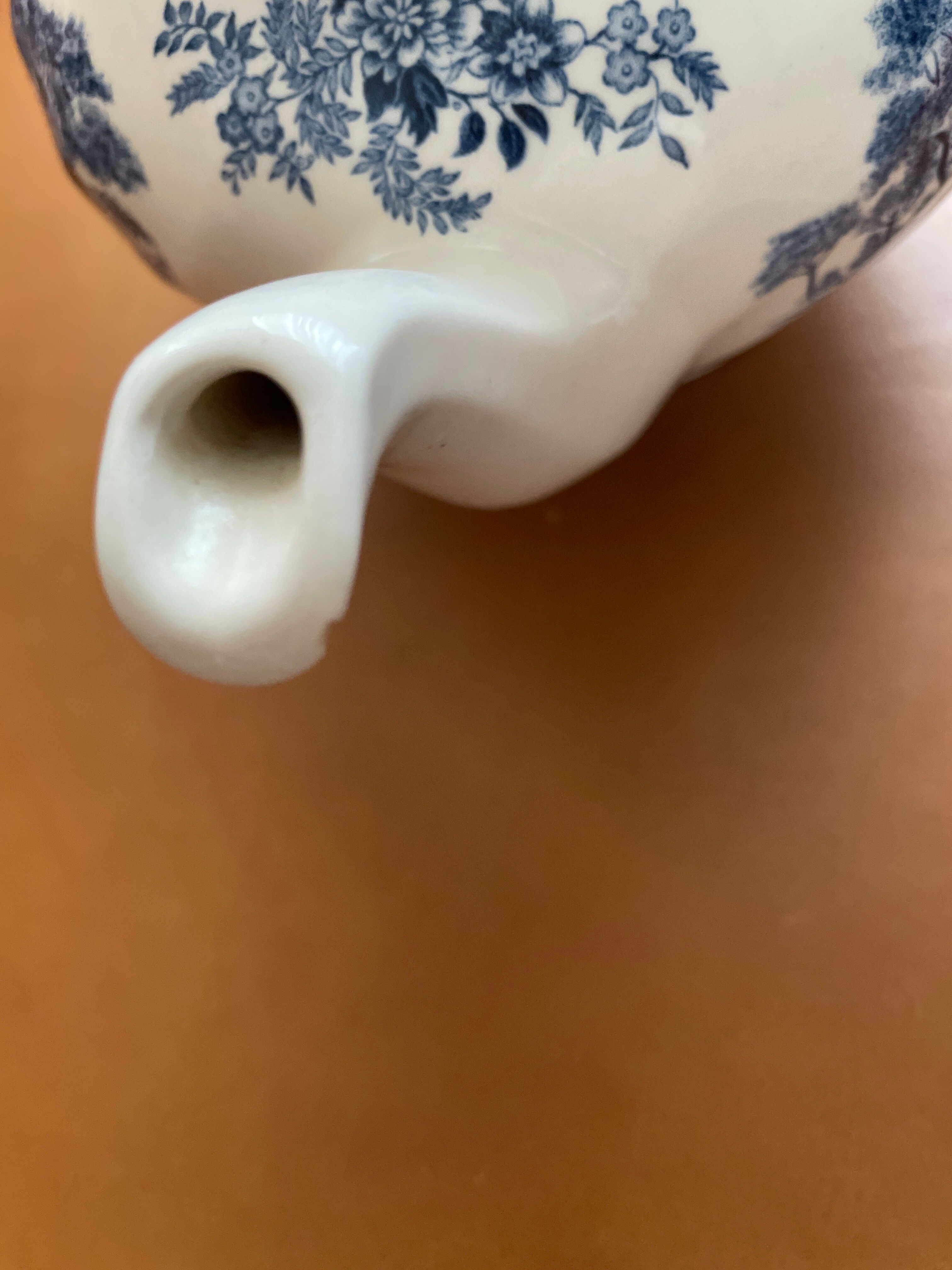 Teapot mill stream Johnson bros vintage blue